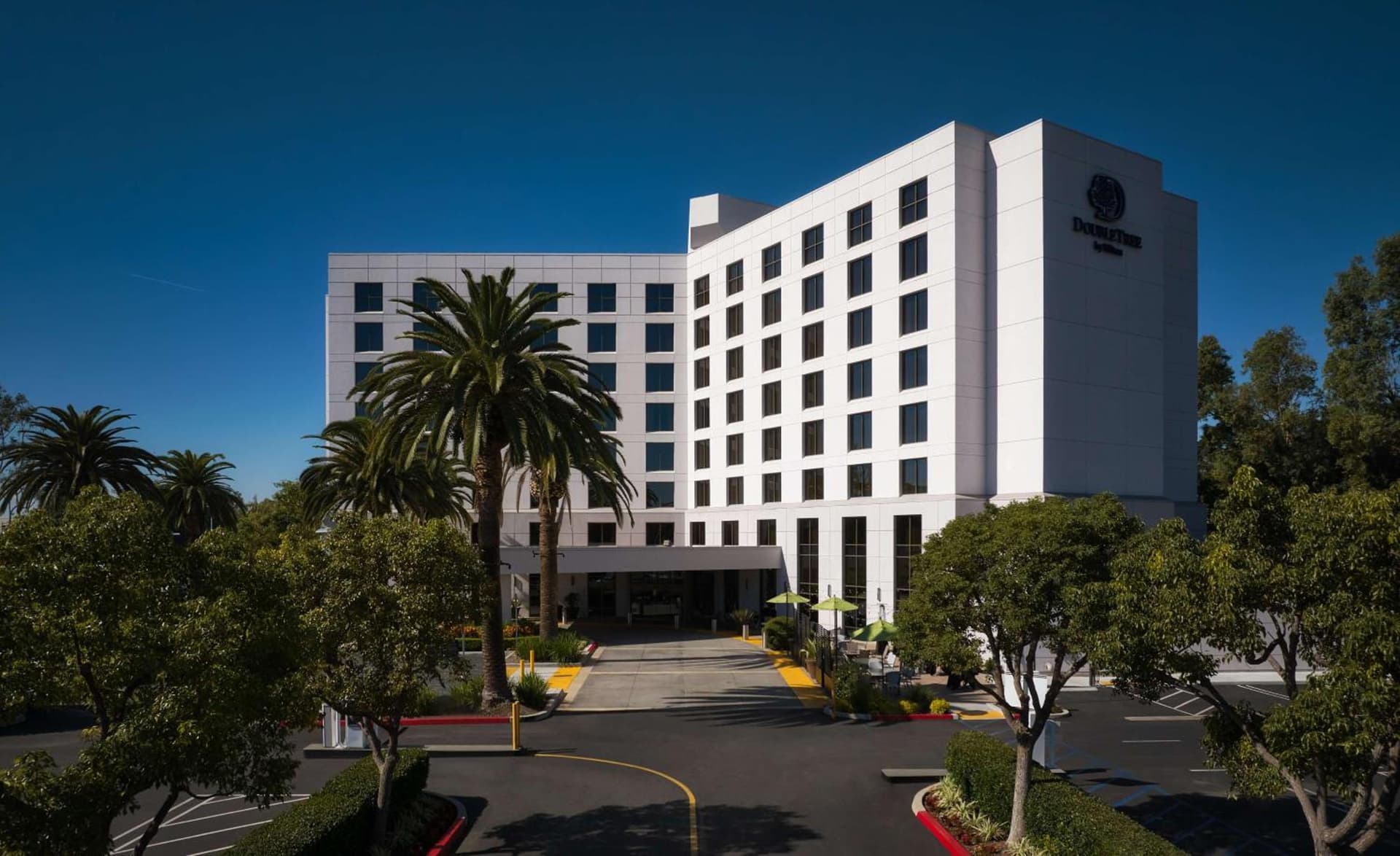 DoubleTree by Hilton Irvine Spectrum property views in Irvine, CA — gallery photo 3