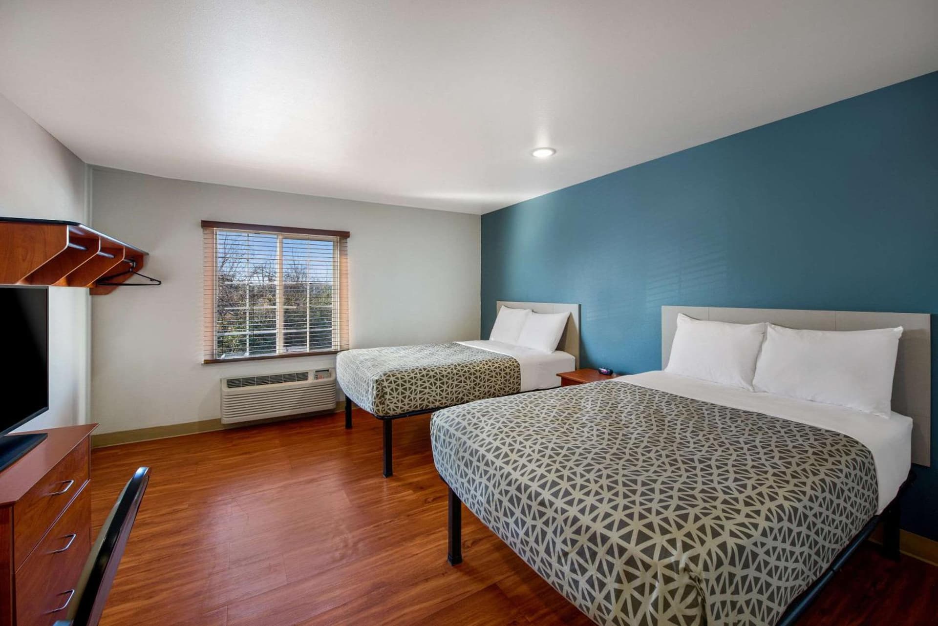 WoodSpring Suites Columbus Southeast interior in Groveport, OH — gallery photo 2