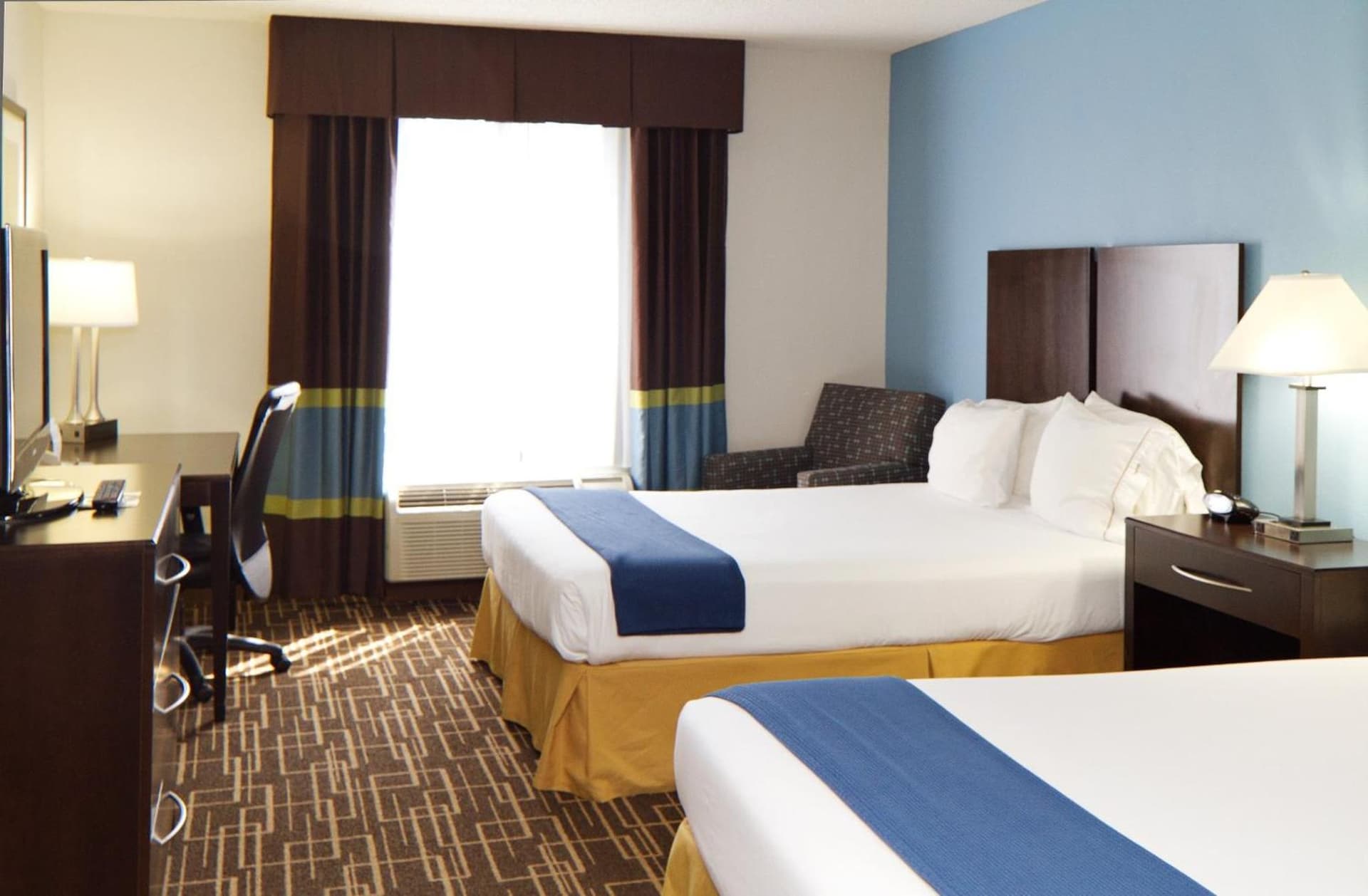 Holiday Inn Express & Suites Greenville-Downtown by IHG gallery photo in Greenville, SC — image 35