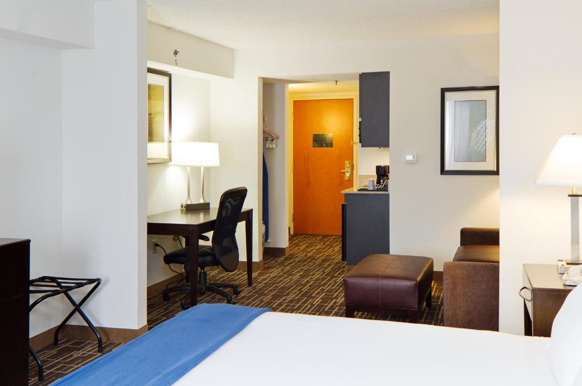 Holiday Inn Express & Suites Greenville-Downtown by IHG gallery photo in Greenville, SC — image 67