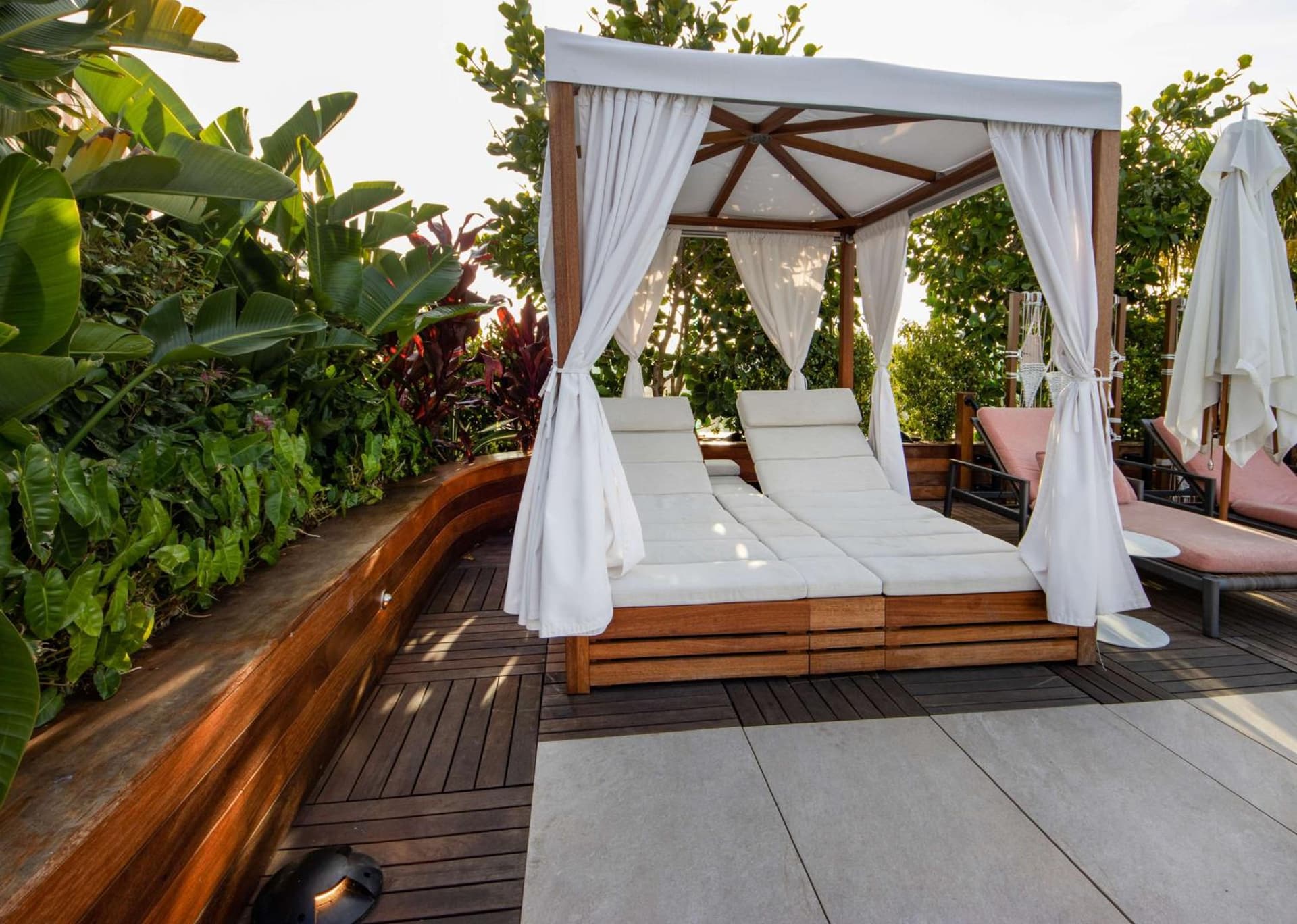 The Ray Hotel Delray Beach, Curio Collection By Hilton gallery photo in Delray Beach, FL — image 38