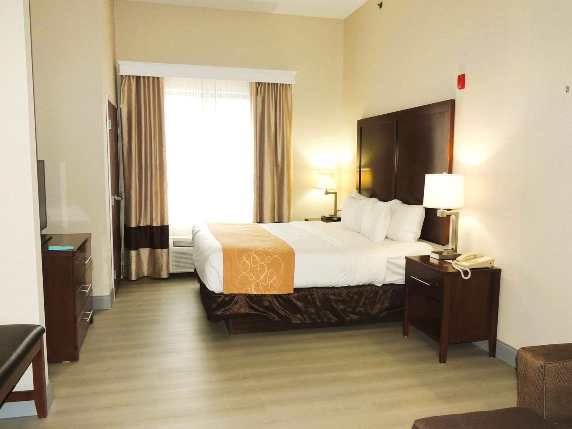 Comfort Suites Twinsburg gallery photo in Twinsburg, OH — image 36
