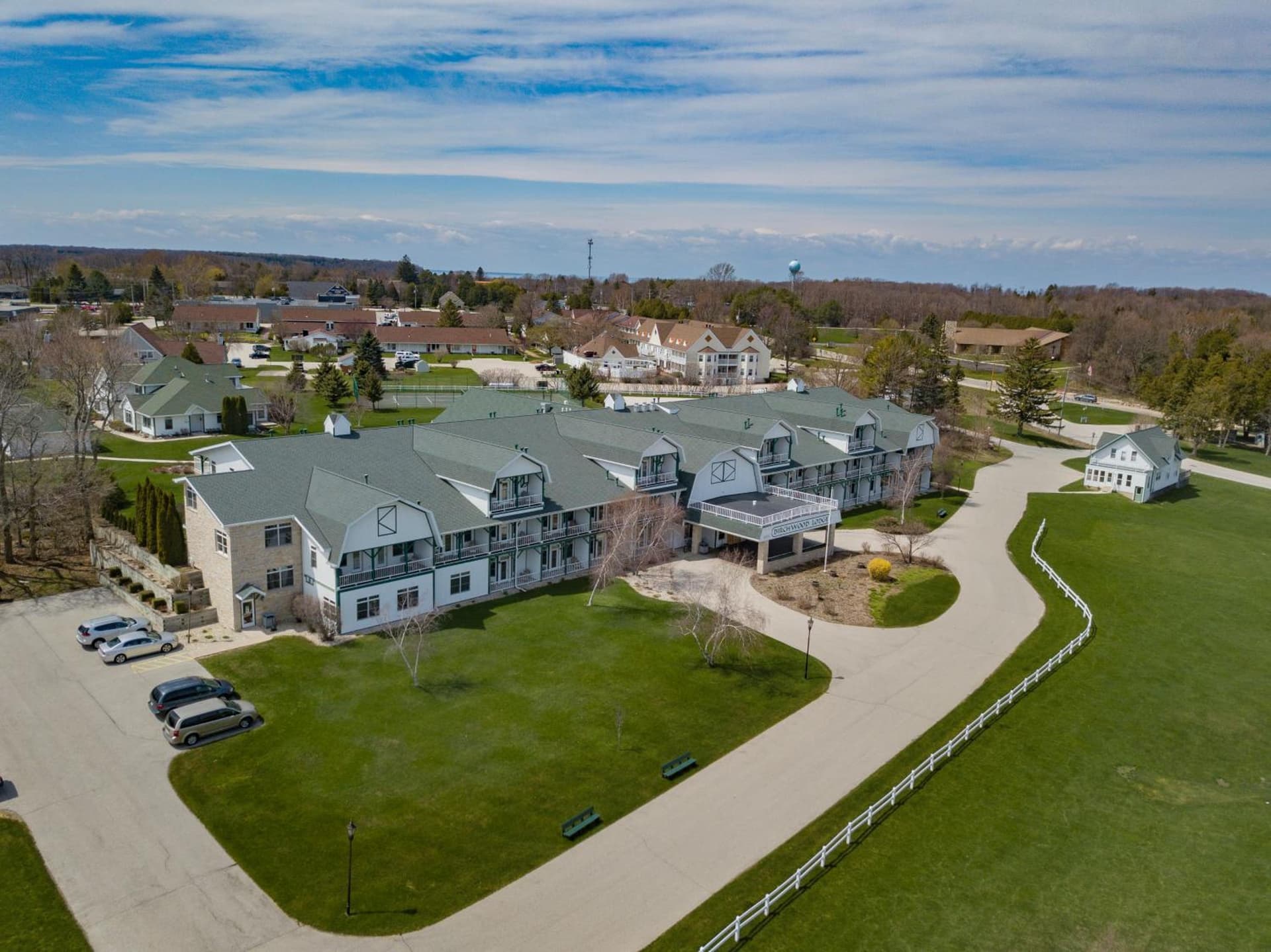 Birchwood Lodge interior in Sister Bay, WI — gallery photo 2