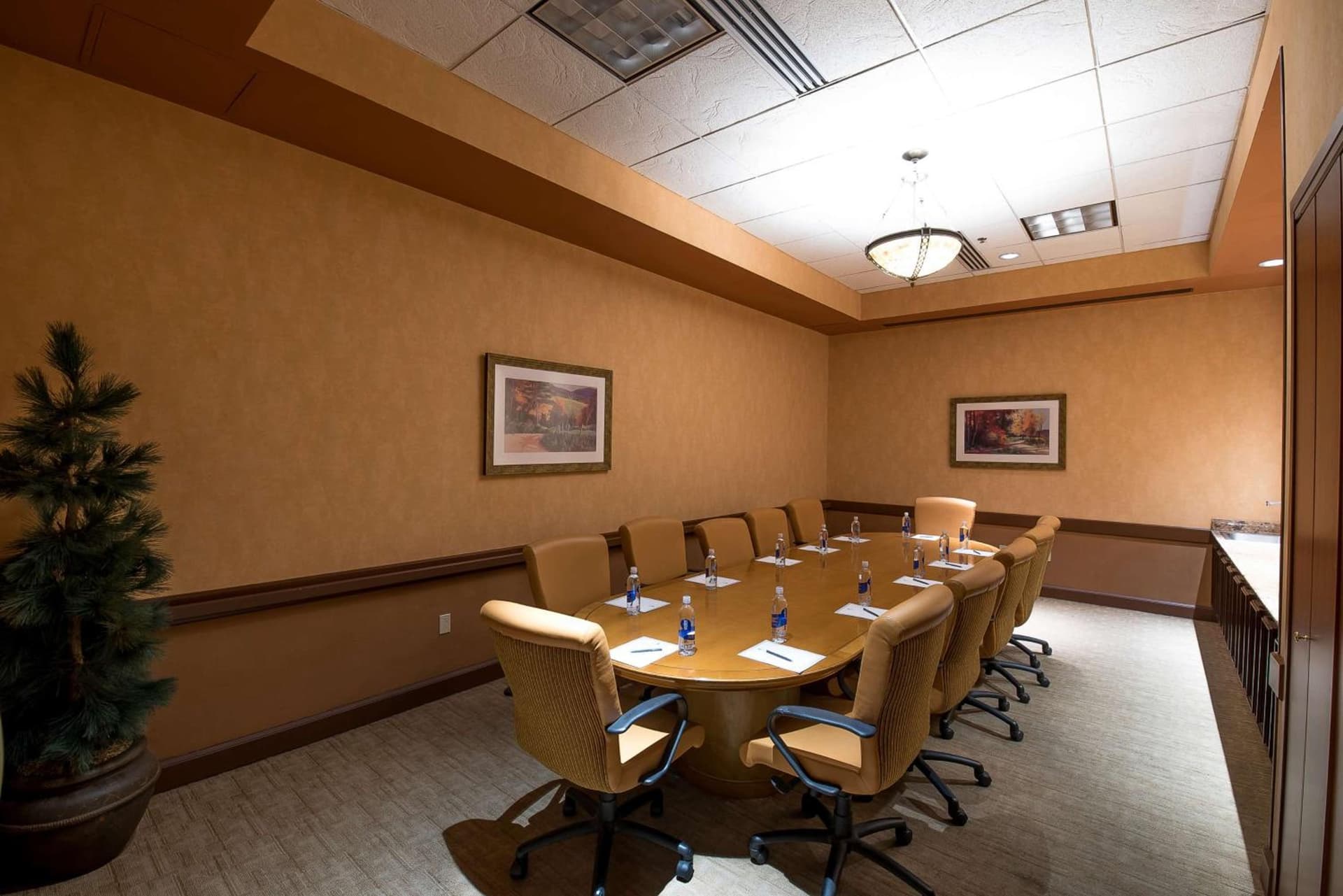 Embassy Suites by Hilton Albuquerque gallery photo in Albuquerque, NM — image 13