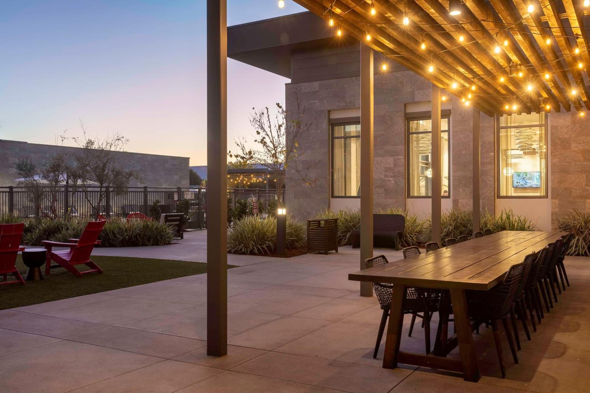 Homewood Suites By Hilton Long Beach Airport gallery photo in Long Beach, CA — image 15