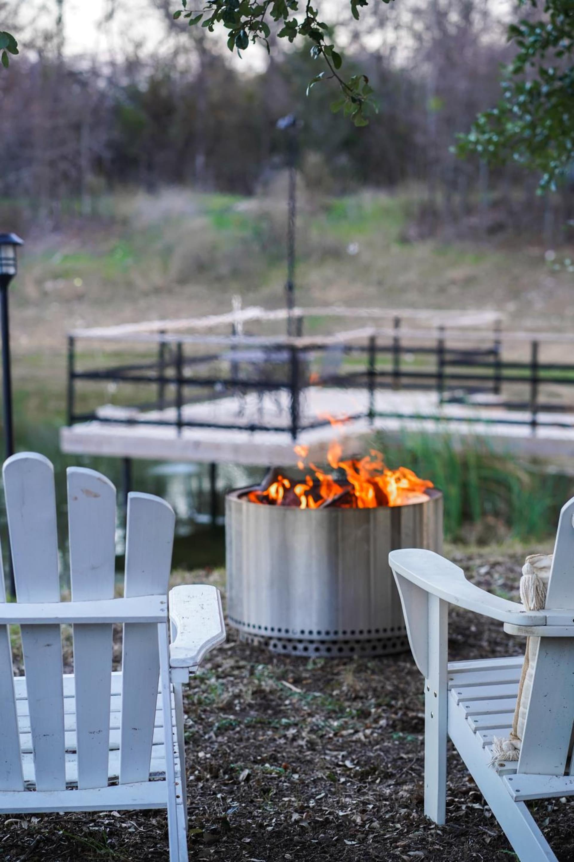 Charming Ranch Villa Getaway interior in Bluff Dale, TX — gallery photo 2