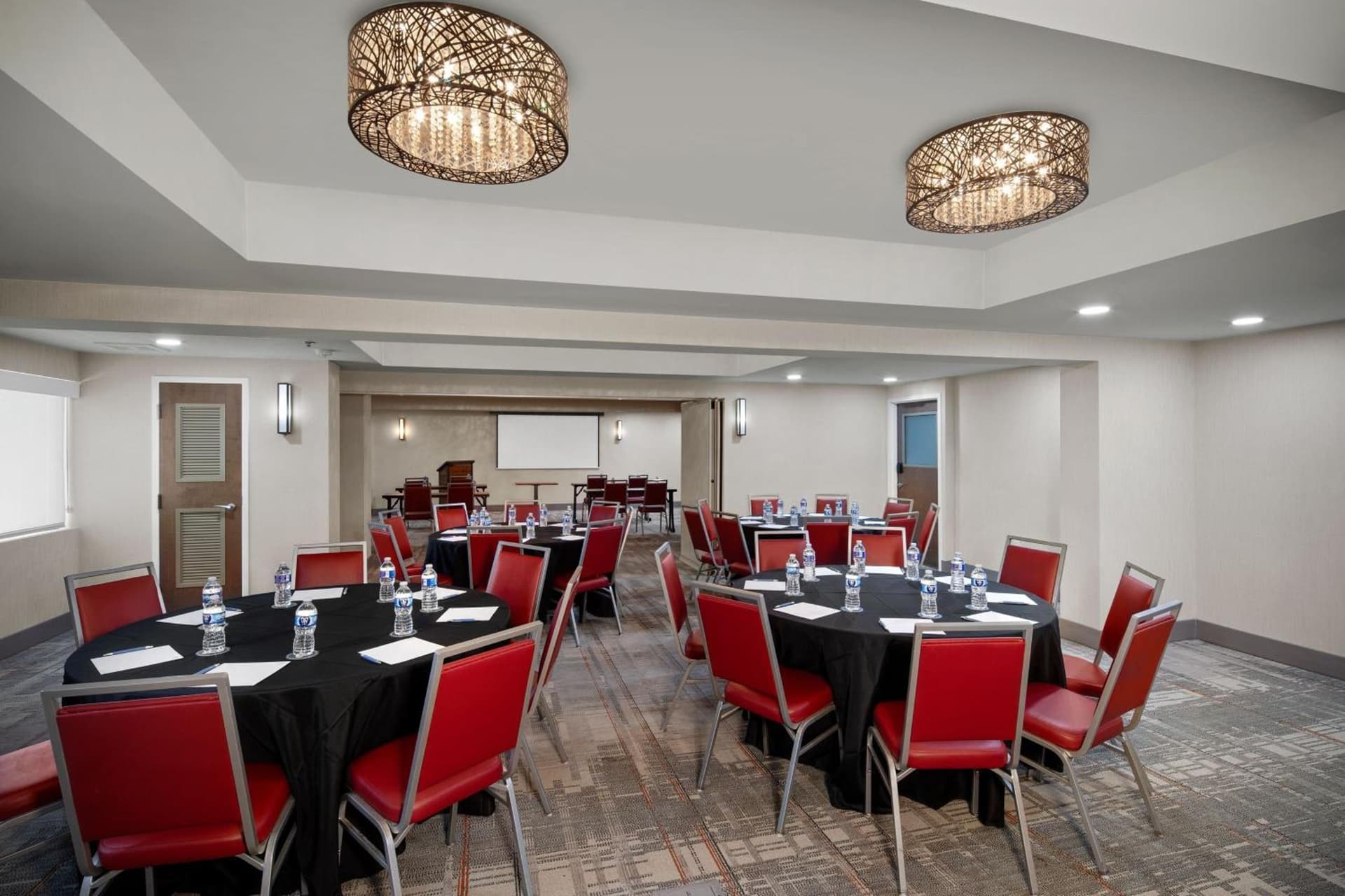 Four Points by Sheraton Newark Christiana Wilmington interior in Newark, DE — gallery photo 2