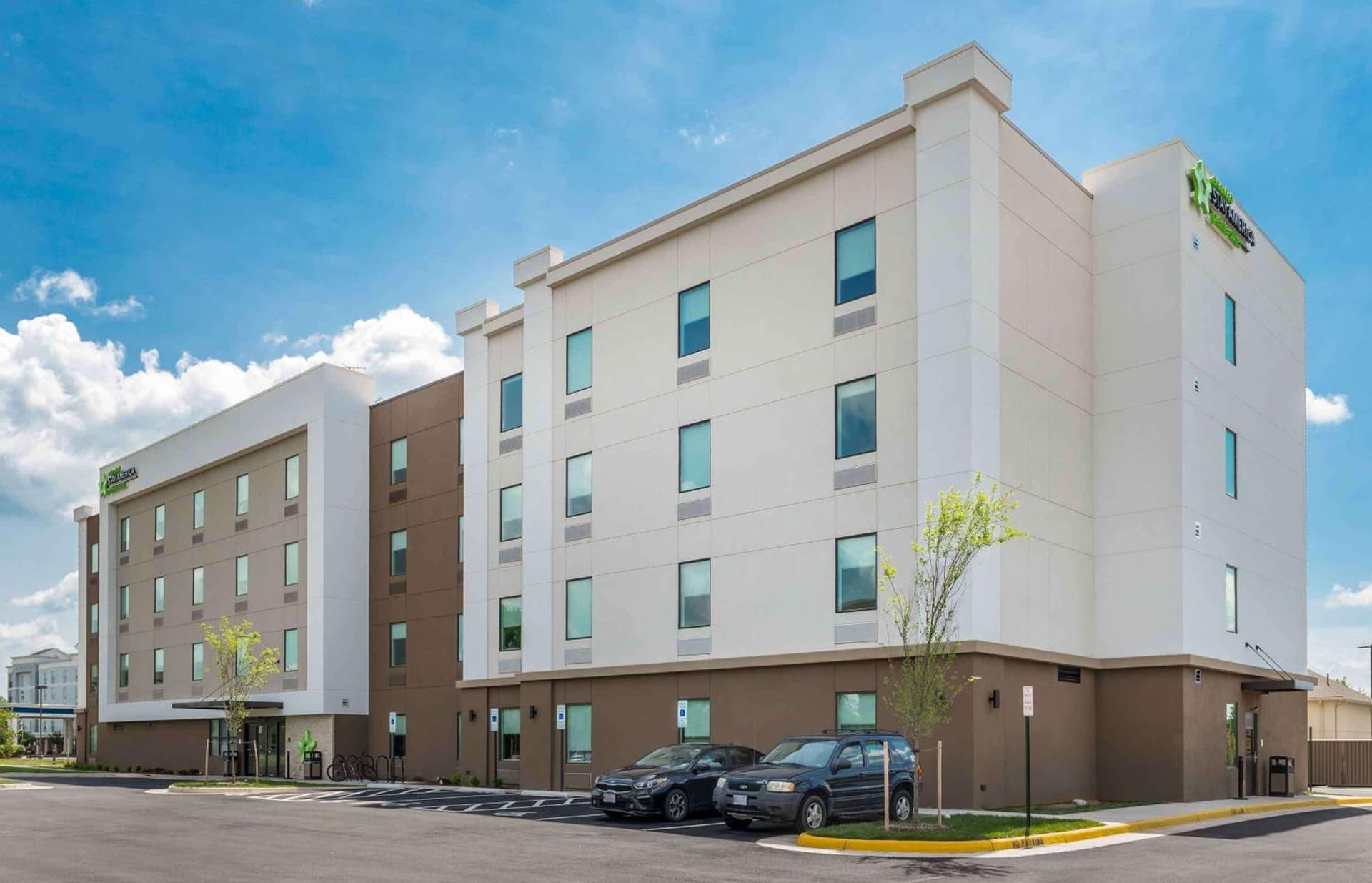 Extended Stay America Premier Suites - Fredericksburg interior in Fredericksburg, VA — gallery photo 2