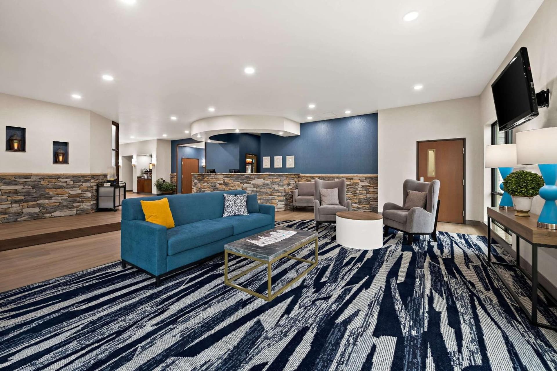 Comfort Suites Hudson I-94 gallery photo in Hudson, WI — image 31