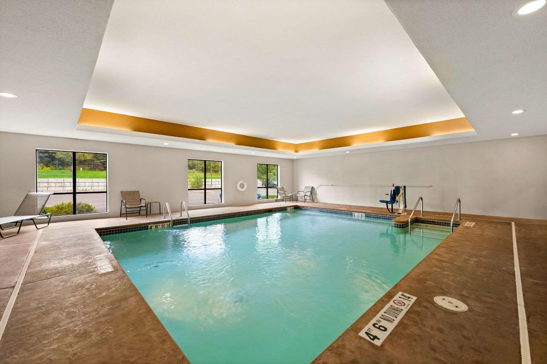 Comfort Suites Hudson I-94 gallery photo in Hudson, WI — image 24
