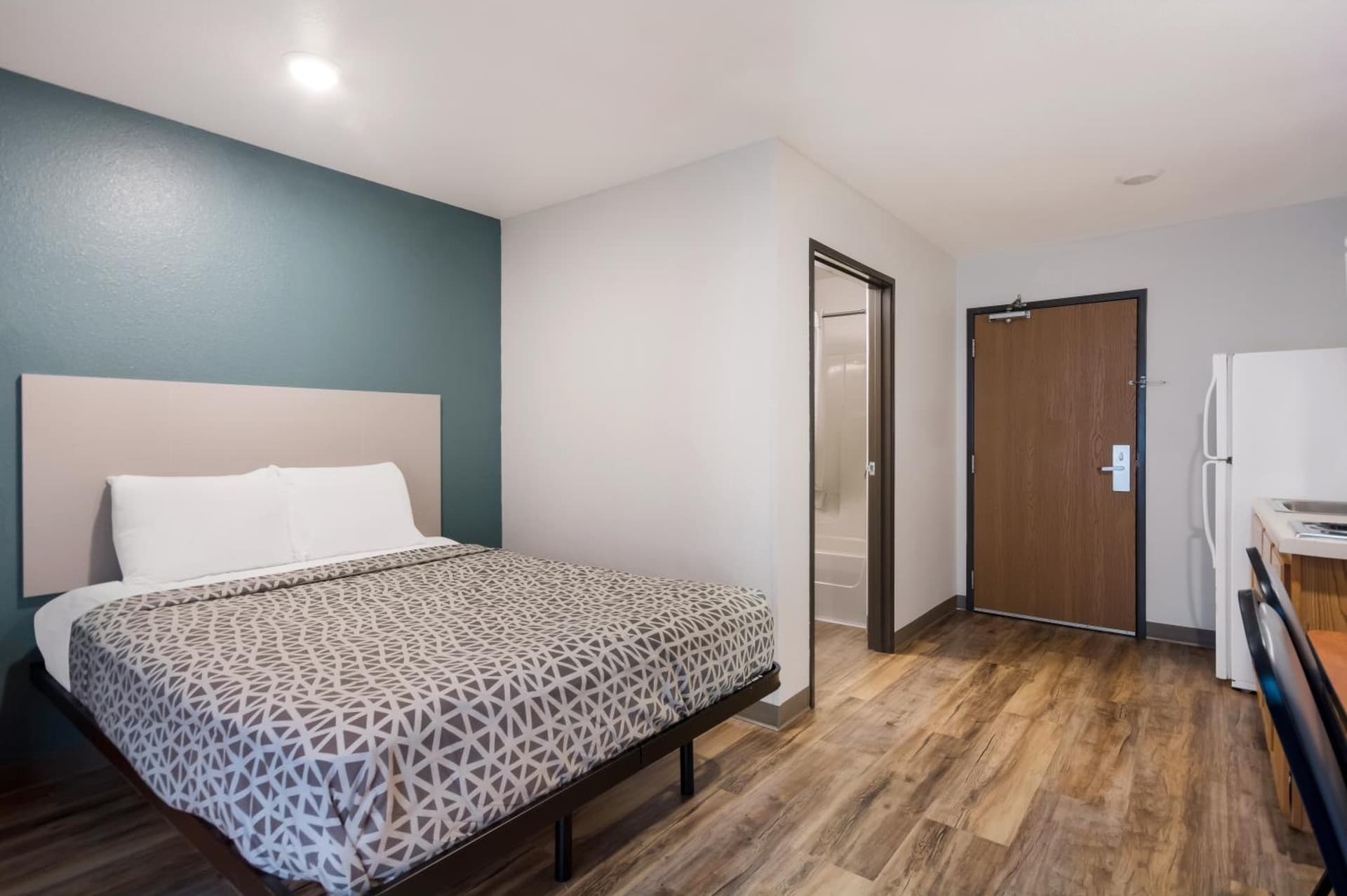 WoodSpring Suites Johnson City gallery photo in Johnson City, TN — image 15