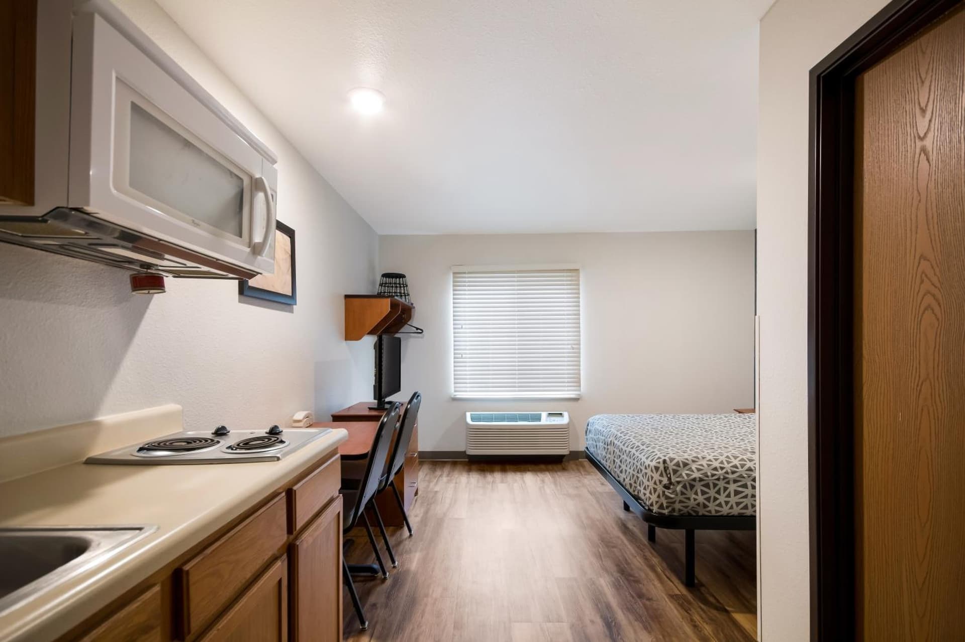 WoodSpring Suites Johnson City gallery photo in Johnson City, TN — image 7