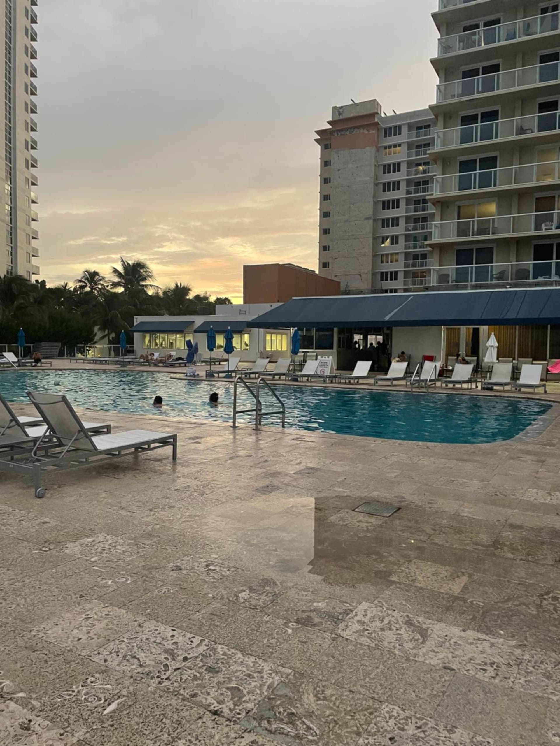 Beach Front Building Studio with Balcony Kitchen Pool Gym direct Beach Access in Sunny Isles Beach Miami interior in Sunny Isles Beach, FL — gallery photo 2
