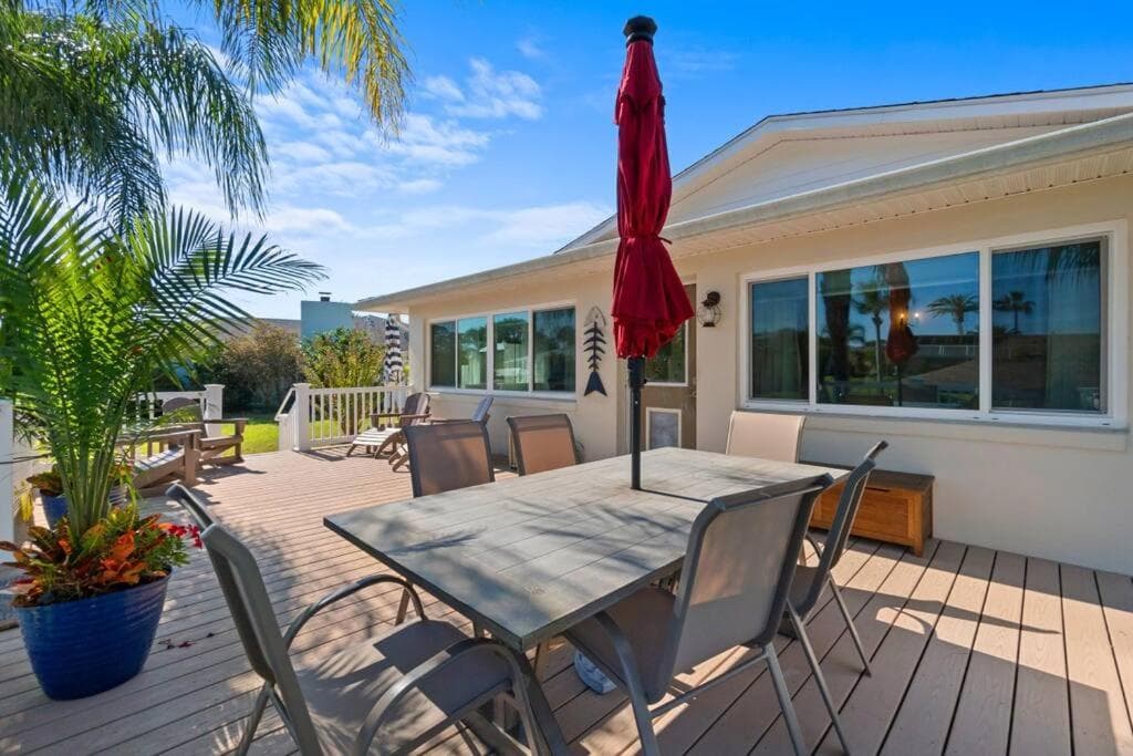 Dockside Serenity property views in Palm Coast, FL — gallery photo 3