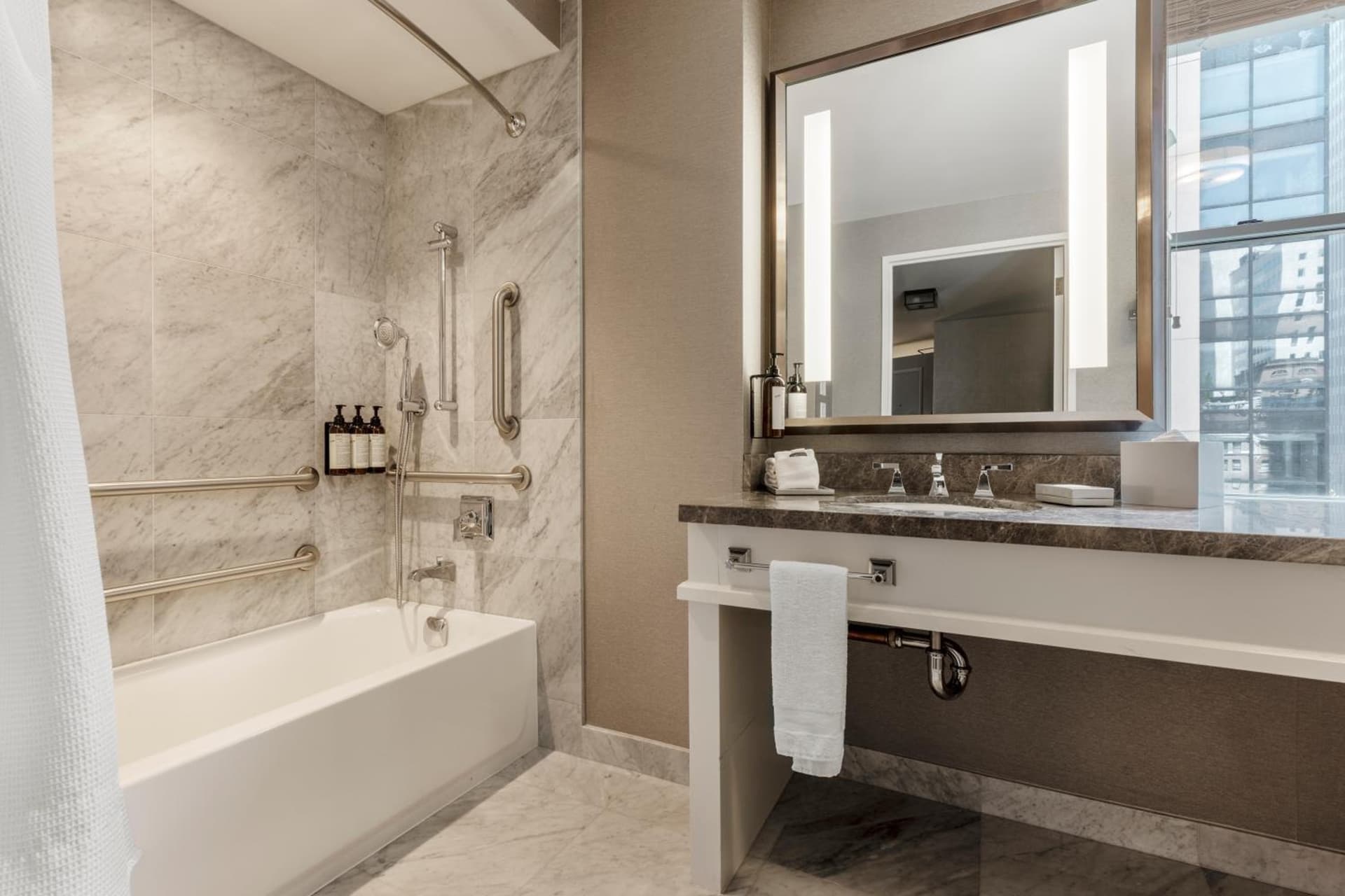 Fairmont Olympic Hotel gallery photo in Seattle, WA — image 12
