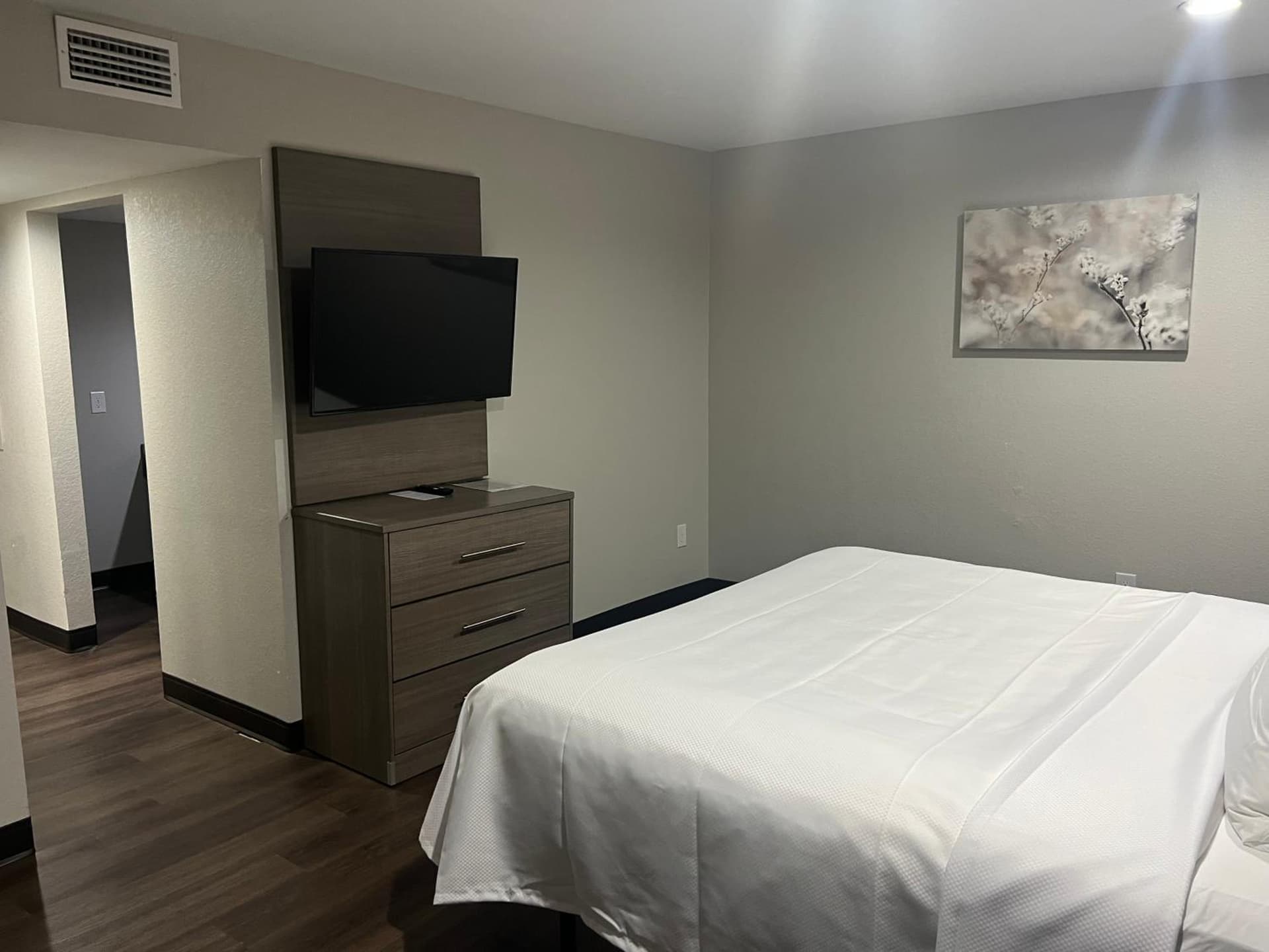 Quality Suites Wildwood - The Villages property views in Wildwood, FL — gallery photo 3