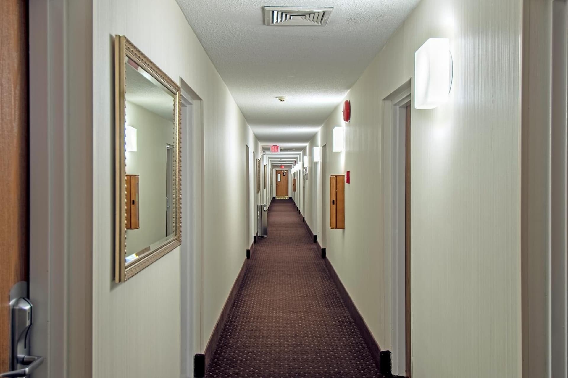 Holland Hotel Free Parking Jersey City gallery photo in Jersey City, NJ — image 44