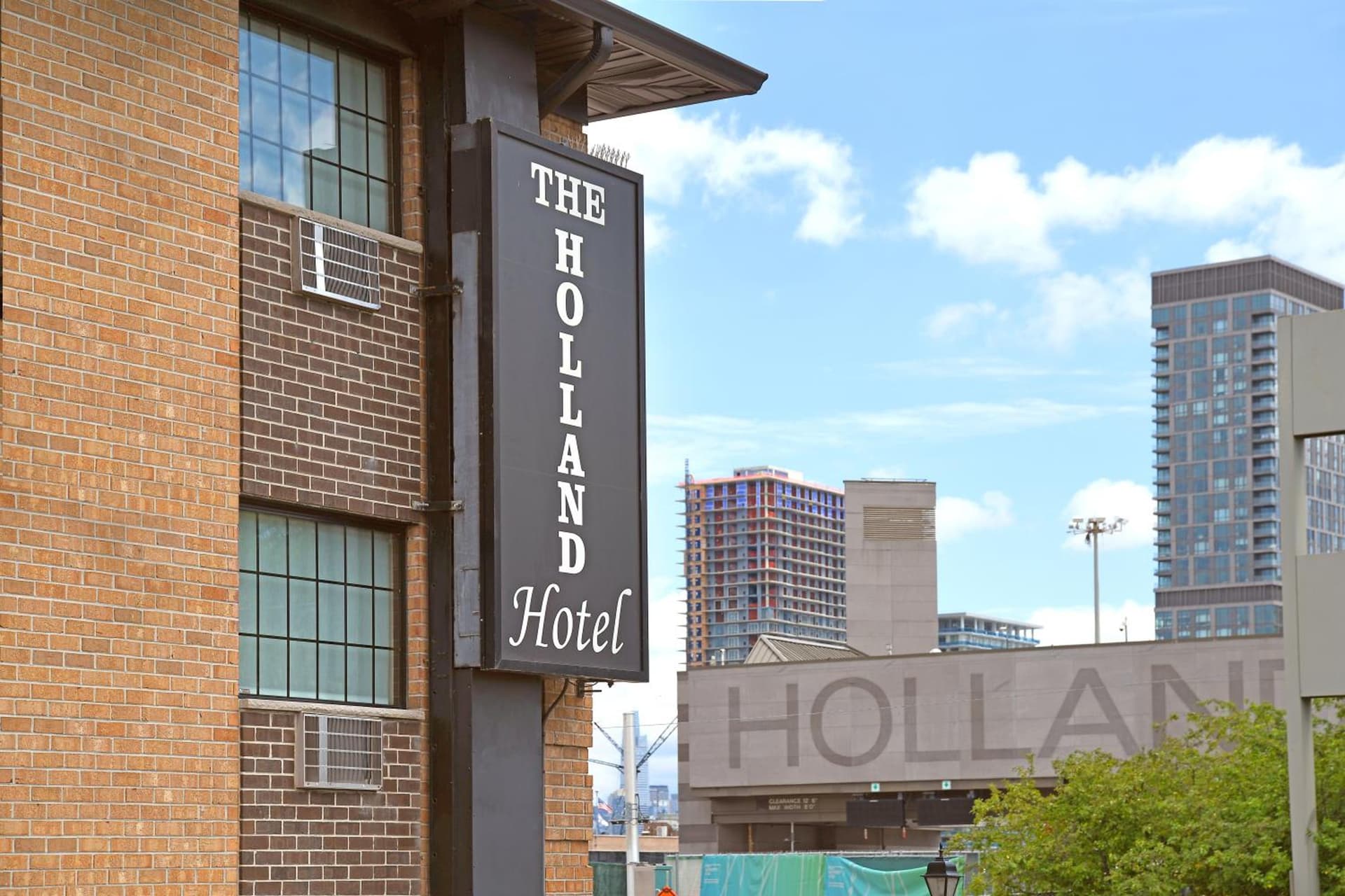Holland Hotel Free Parking Jersey City gallery photo in Jersey City, NJ — image 21