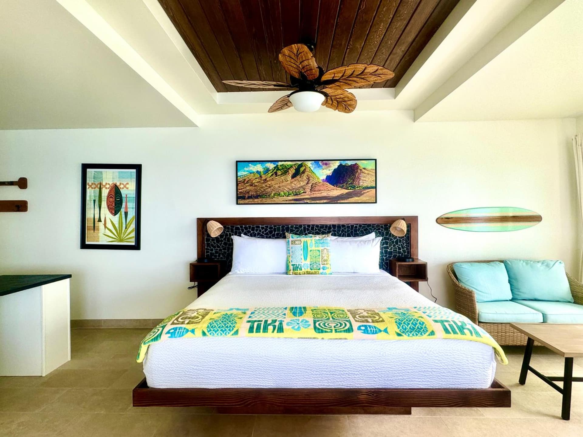Kona Tiki Hotel - No Resort Fees property views in Kailua-Kona, HI — gallery photo 3