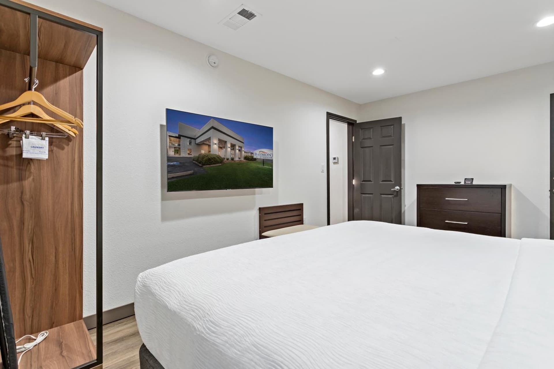 Baymont by Wyndham Beaumont gallery photo in Beaumont, TX — image 61