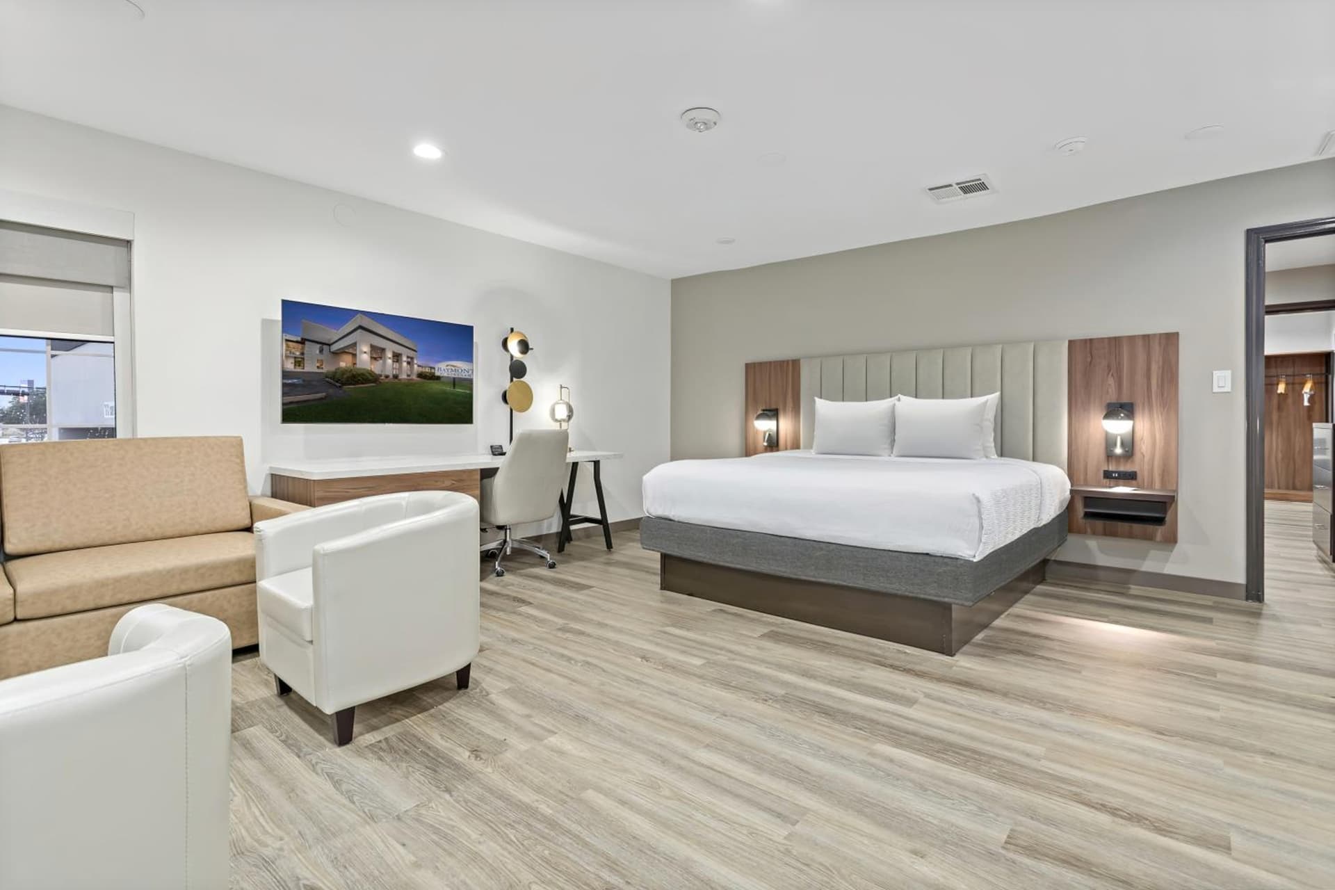 Baymont by Wyndham Beaumont gallery photo in Beaumont, TX — image 34
