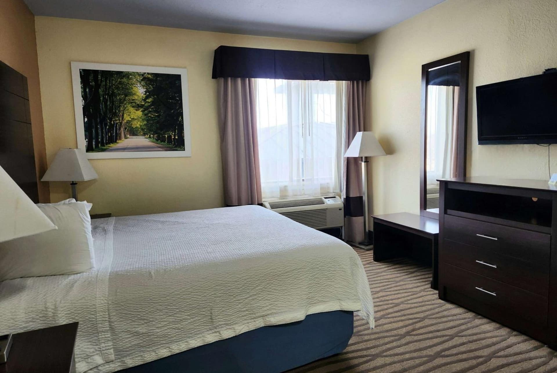 Studio 6 Suites Pasadena, TX gallery photo in Pasadena, TX — image 40