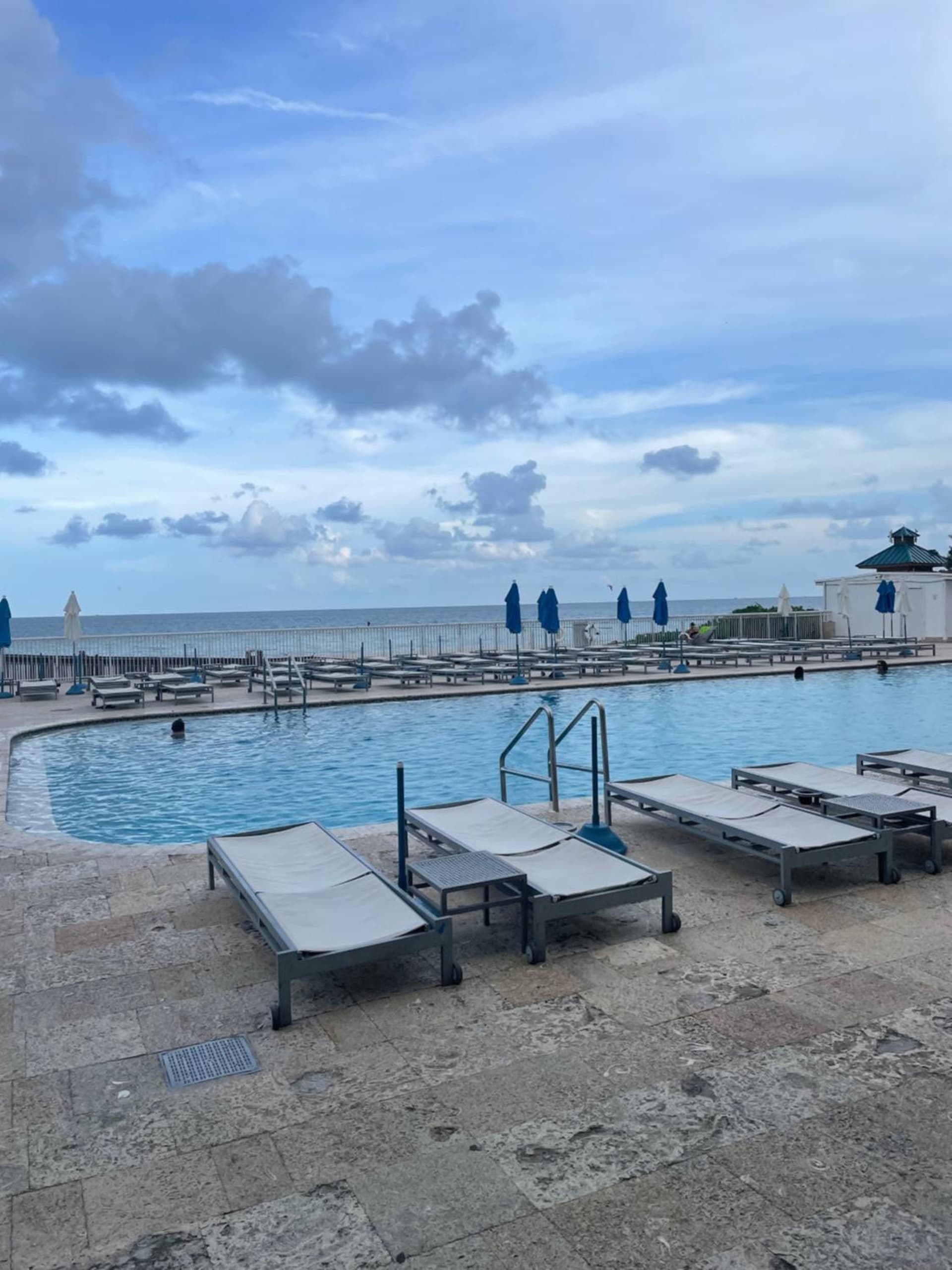Beach Front Building Studio with Balcony Kitchen Pool Gym direct Beach Access in Sunny Isles Beach Miami property views in Sunny Isles Beach, FL — gallery photo 3
