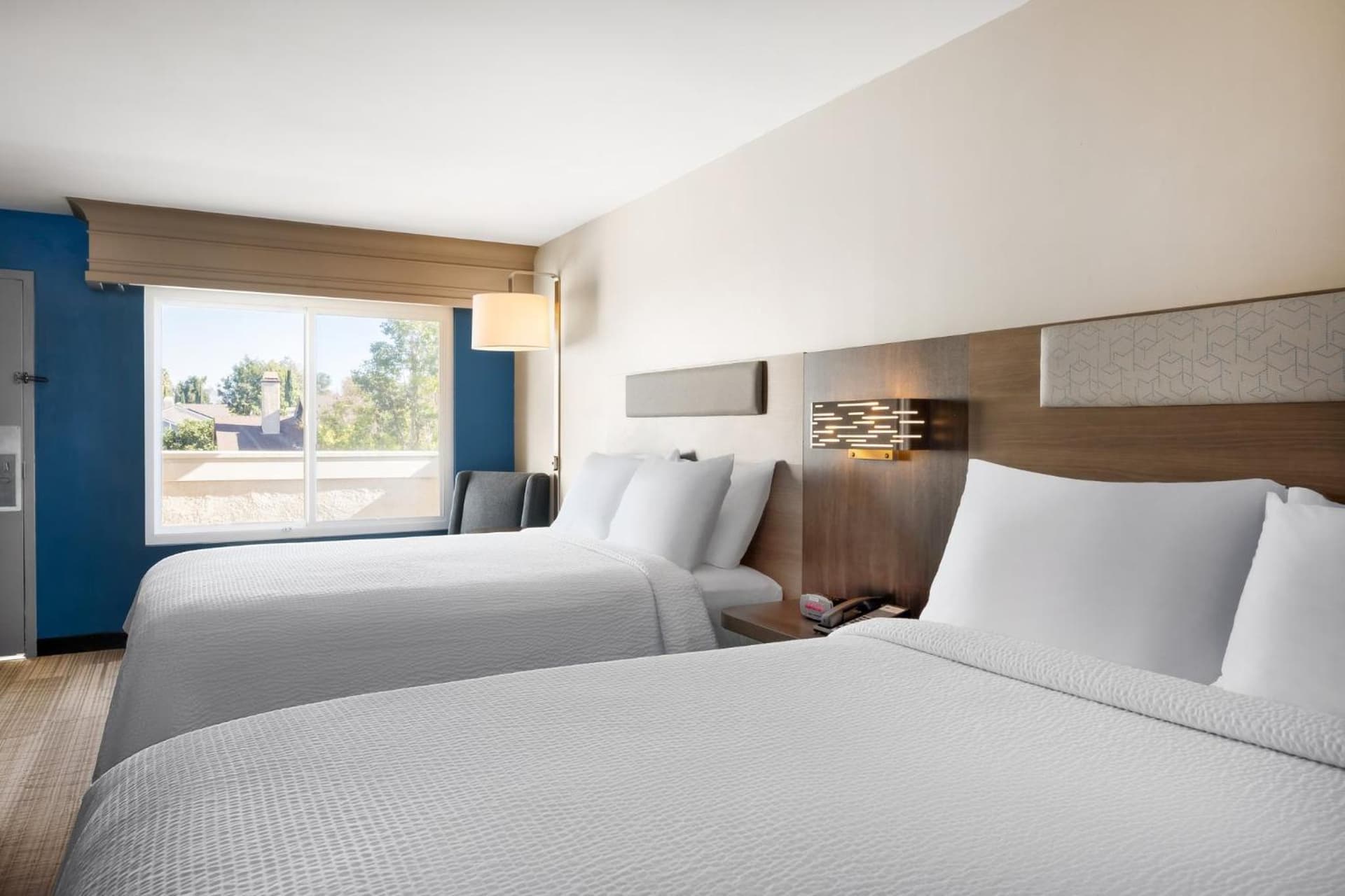 Holiday Inn Express Simi Valley by IHG gallery photo in Simi Valley, CA — image 32