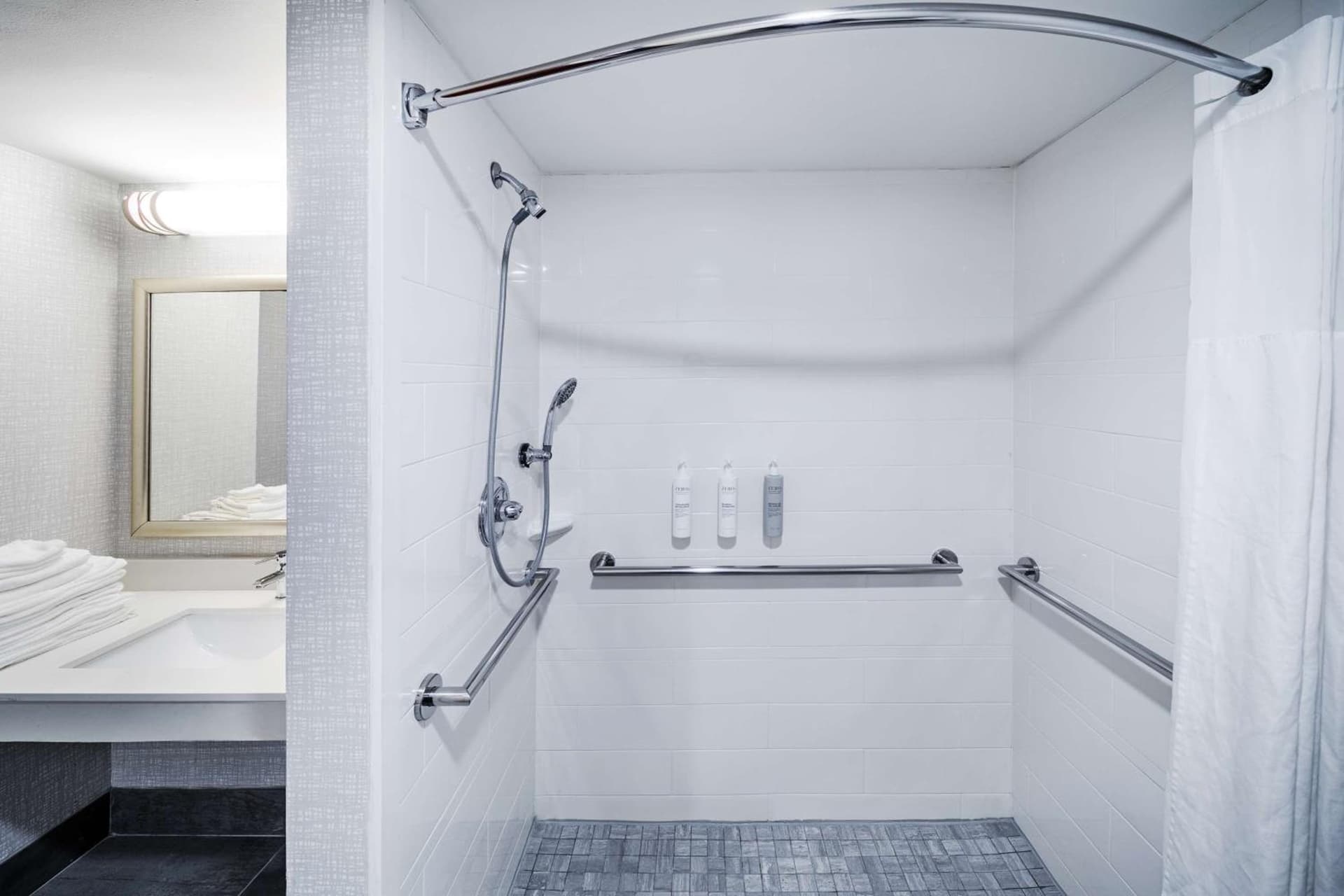 Hampton Inn & Suites Tulsa-Woodland Hills gallery photo in Tulsa, OK — image 18