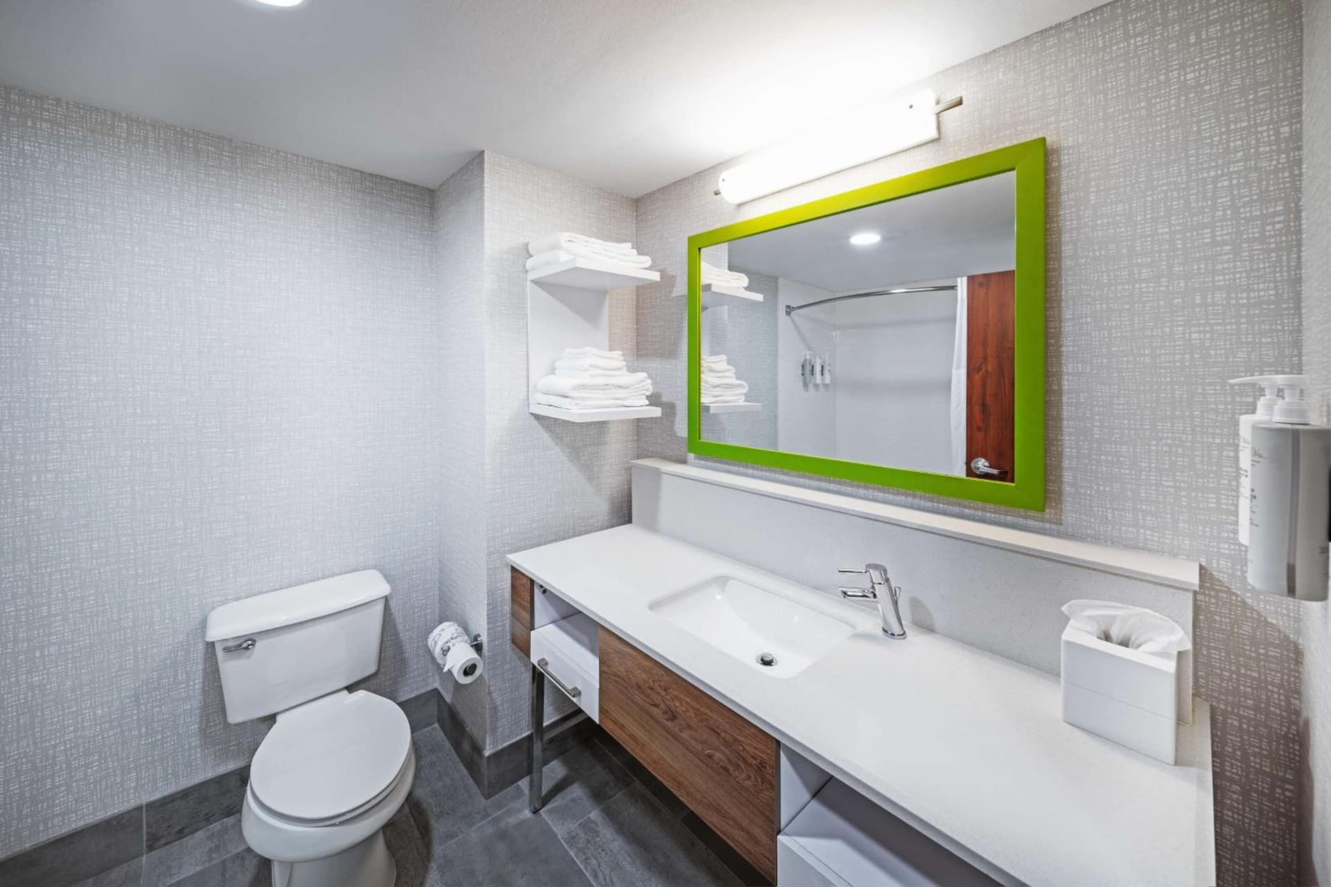 Hampton Inn & Suites Tulsa-Woodland Hills gallery photo in Tulsa, OK — image 7