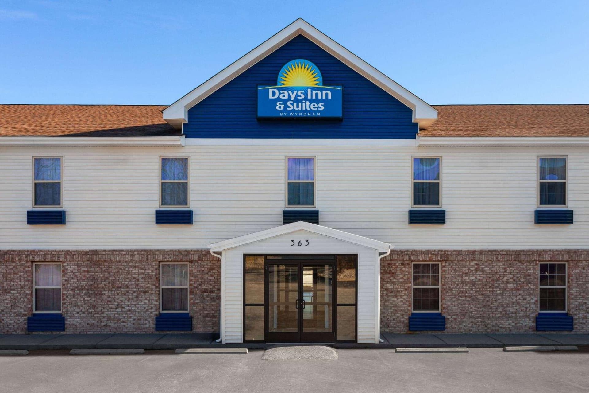 Days Inn & Suites by Wyndham Sellersburg property views in Sellersburg, IN — gallery photo 3