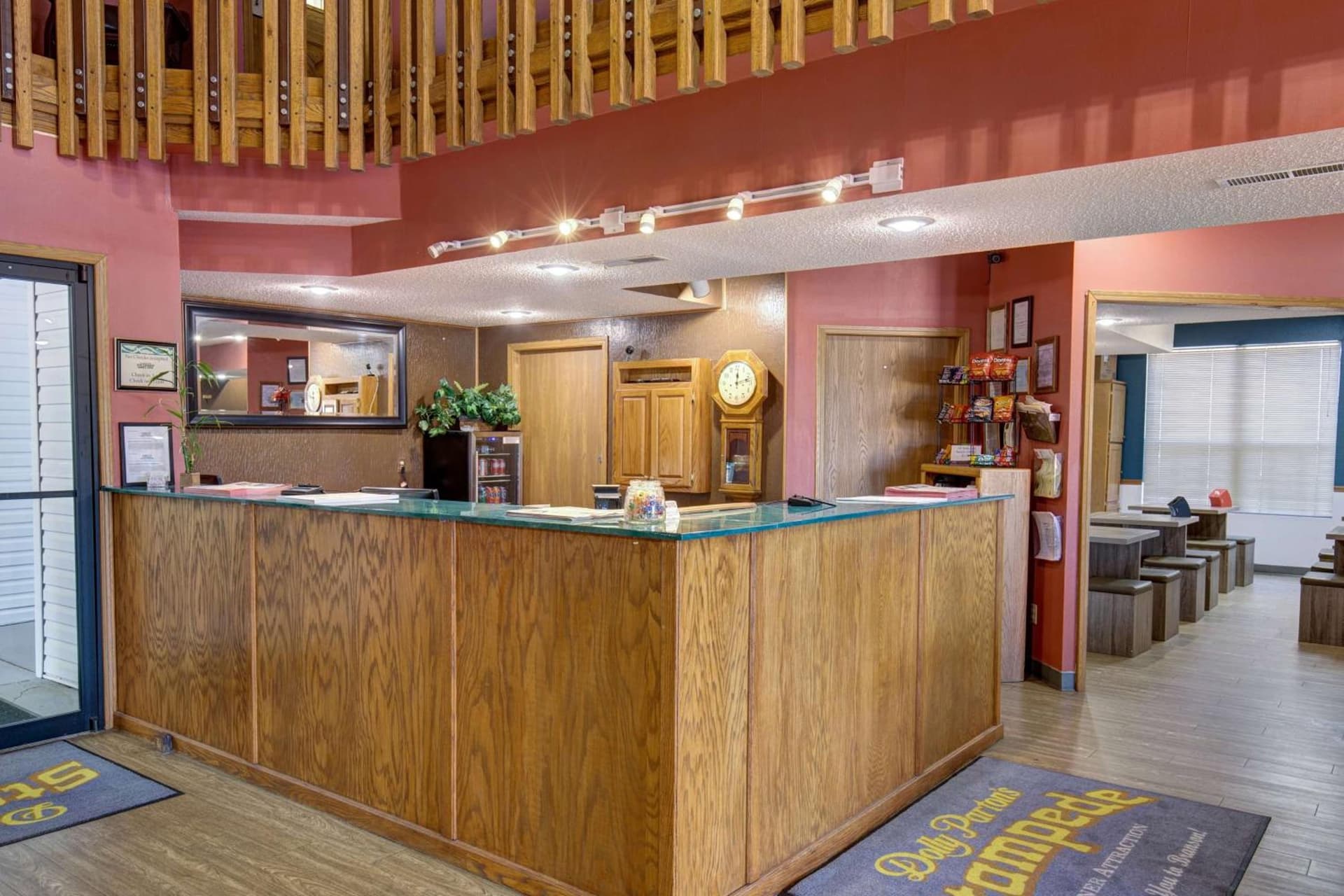 Ramada by Wyndham Branson Theatre District interior in Branson, MO — gallery photo 2