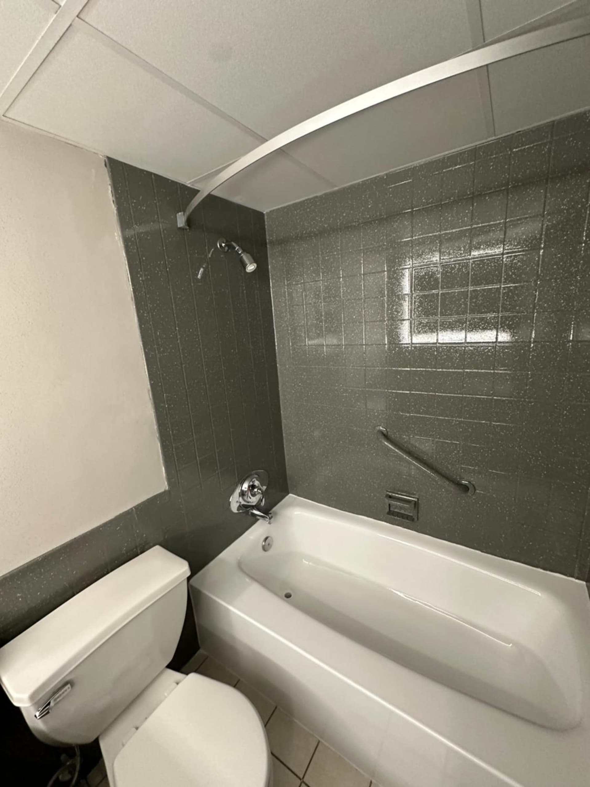 Days Inn by Wyndham Liberty property views in Ferndale — gallery photo 3