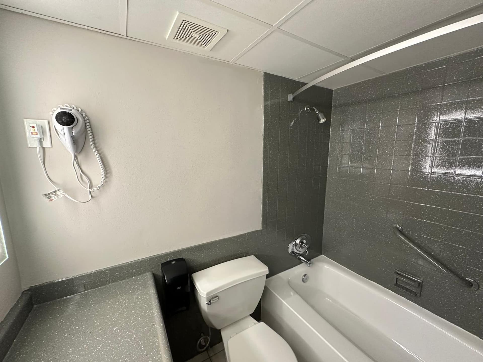 Days Inn by Wyndham Liberty gallery photo in Ferndale — image 29