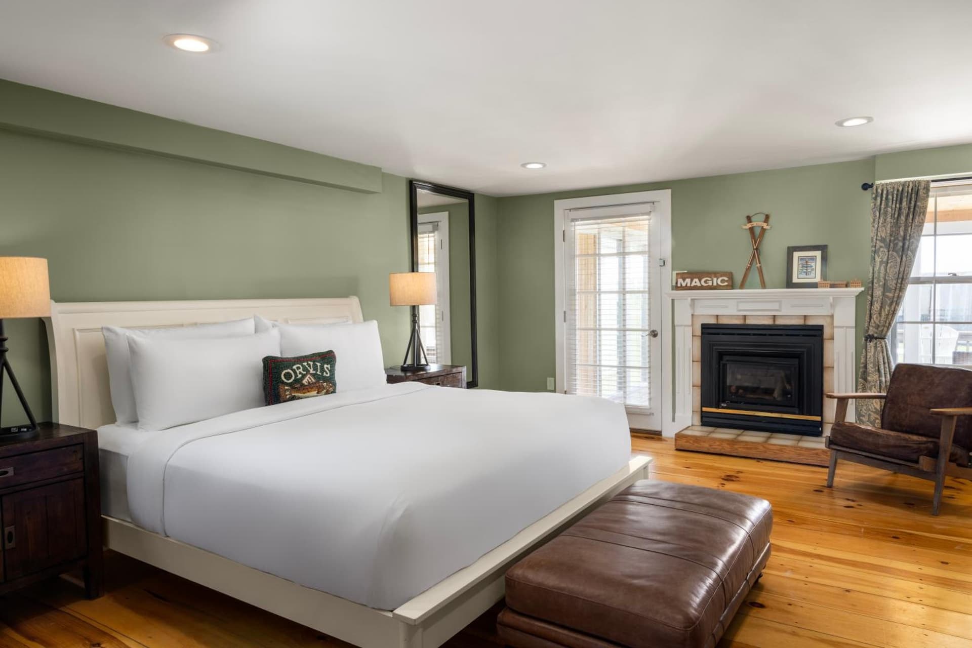 The Equinox Golf Resort & Spa gallery photo in Manchester — image 105