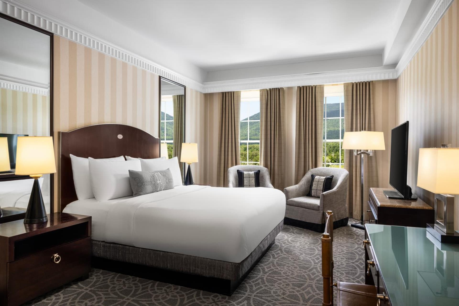 The Equinox Golf Resort & Spa gallery photo in Manchester — image 69