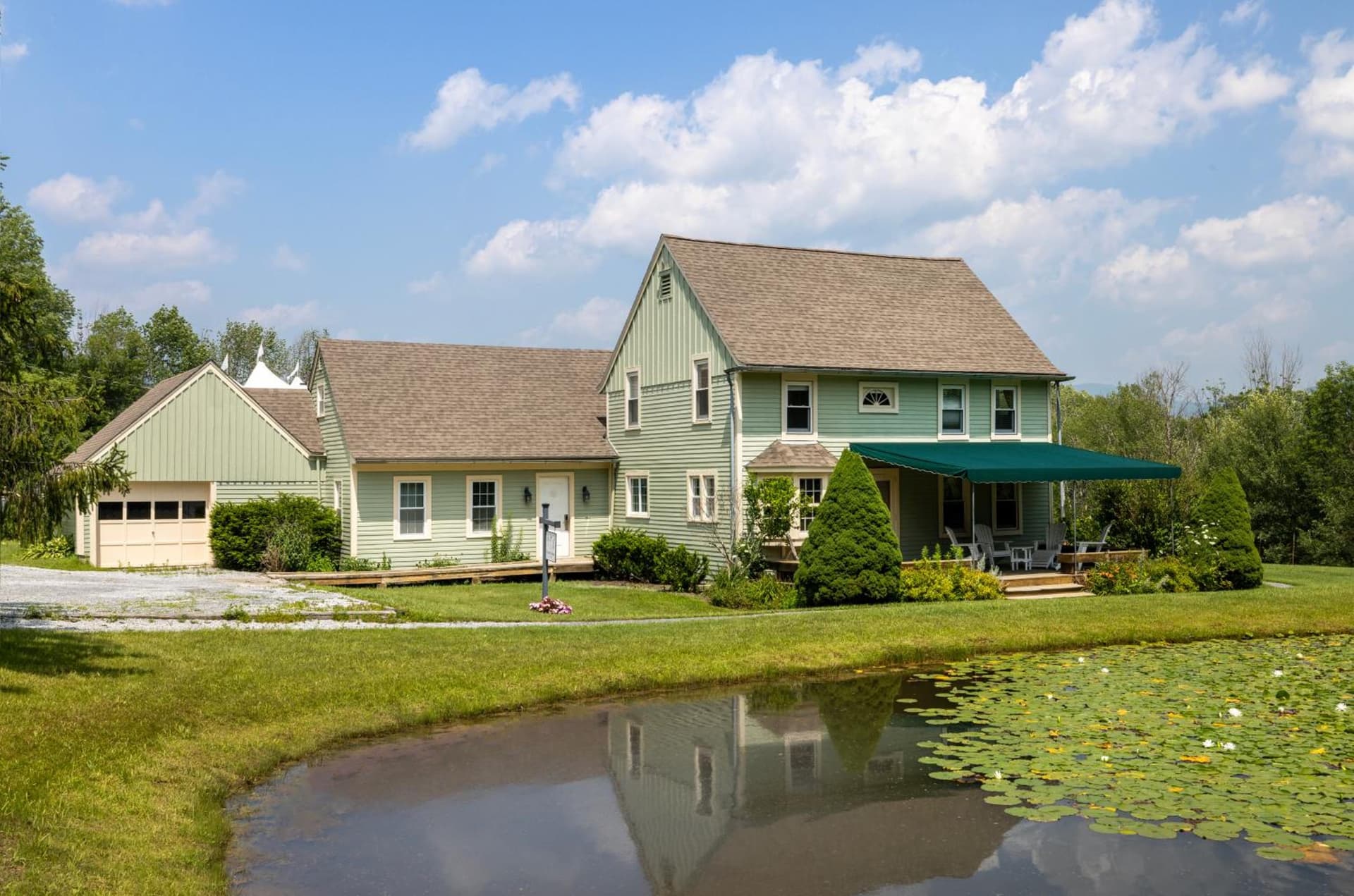 The Equinox Golf Resort & Spa gallery photo in Manchester — image 53