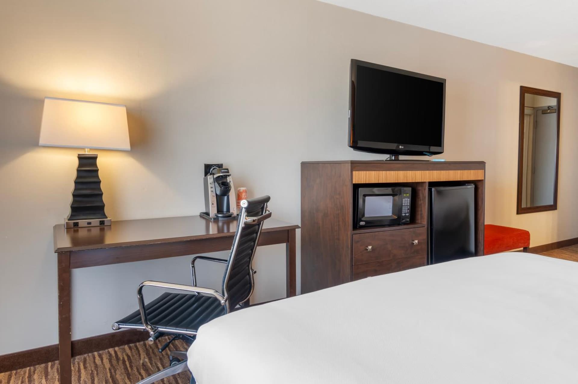Comfort Inn & Suites Danbury-Bethel gallery photo in Danbury, CT — image 59
