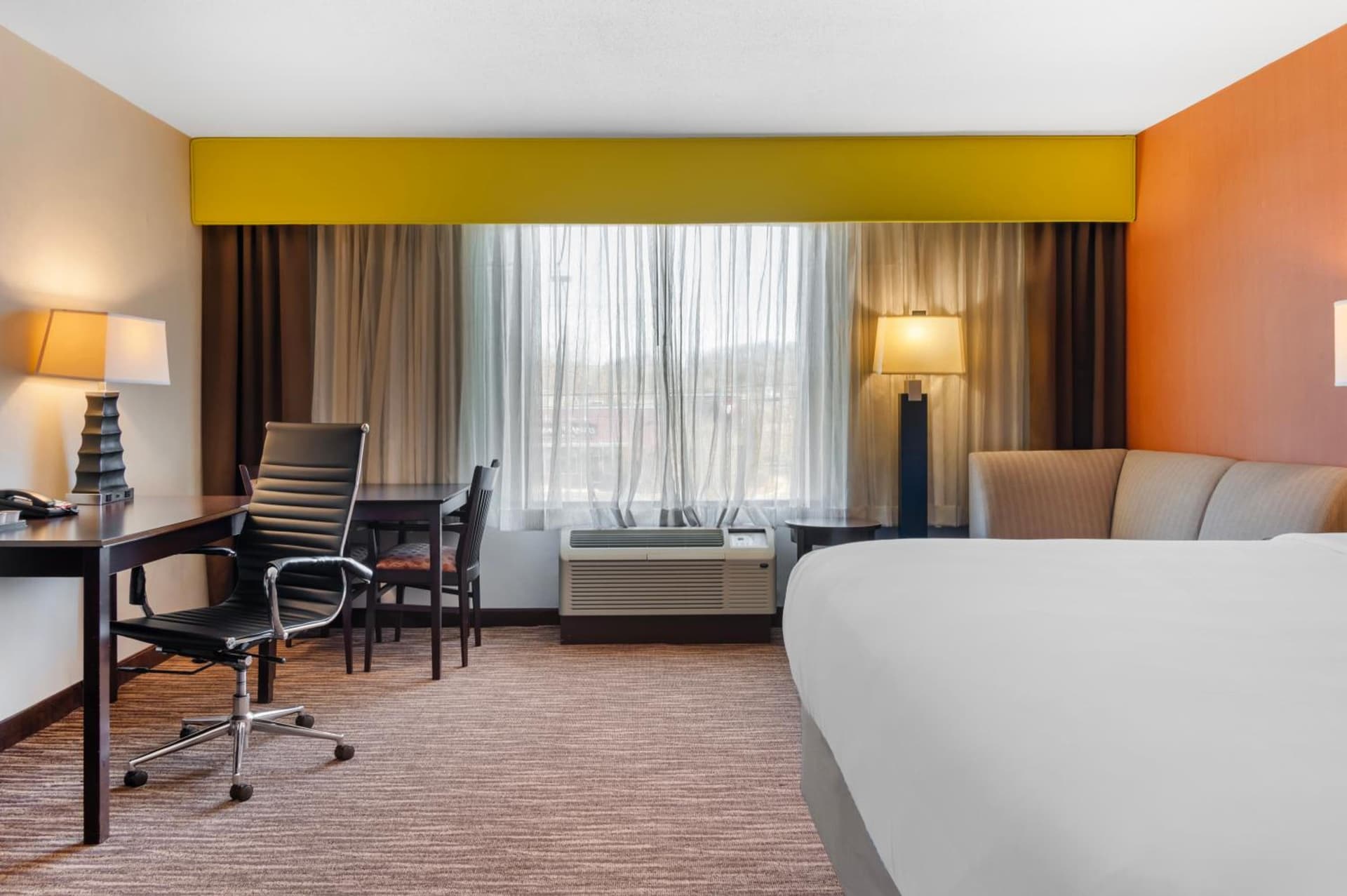 Comfort Inn & Suites Danbury-Bethel gallery photo in Danbury, CT — image 10