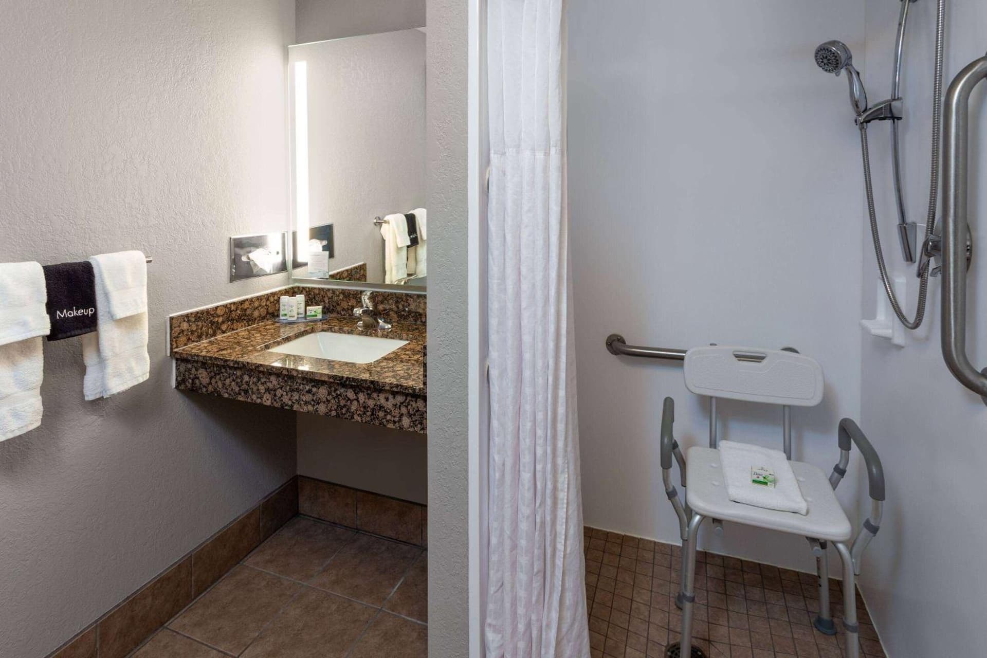 AmericInn by Wyndham New Richmond gallery photo in New Richmond, WI — image 49