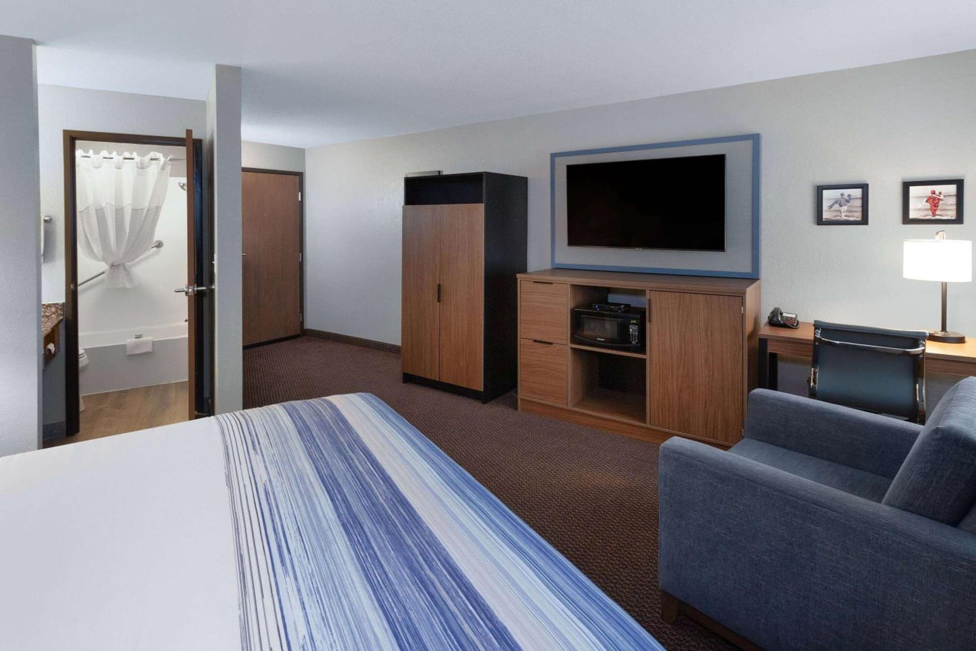 AmericInn by Wyndham New Richmond gallery photo in New Richmond, WI — image 10