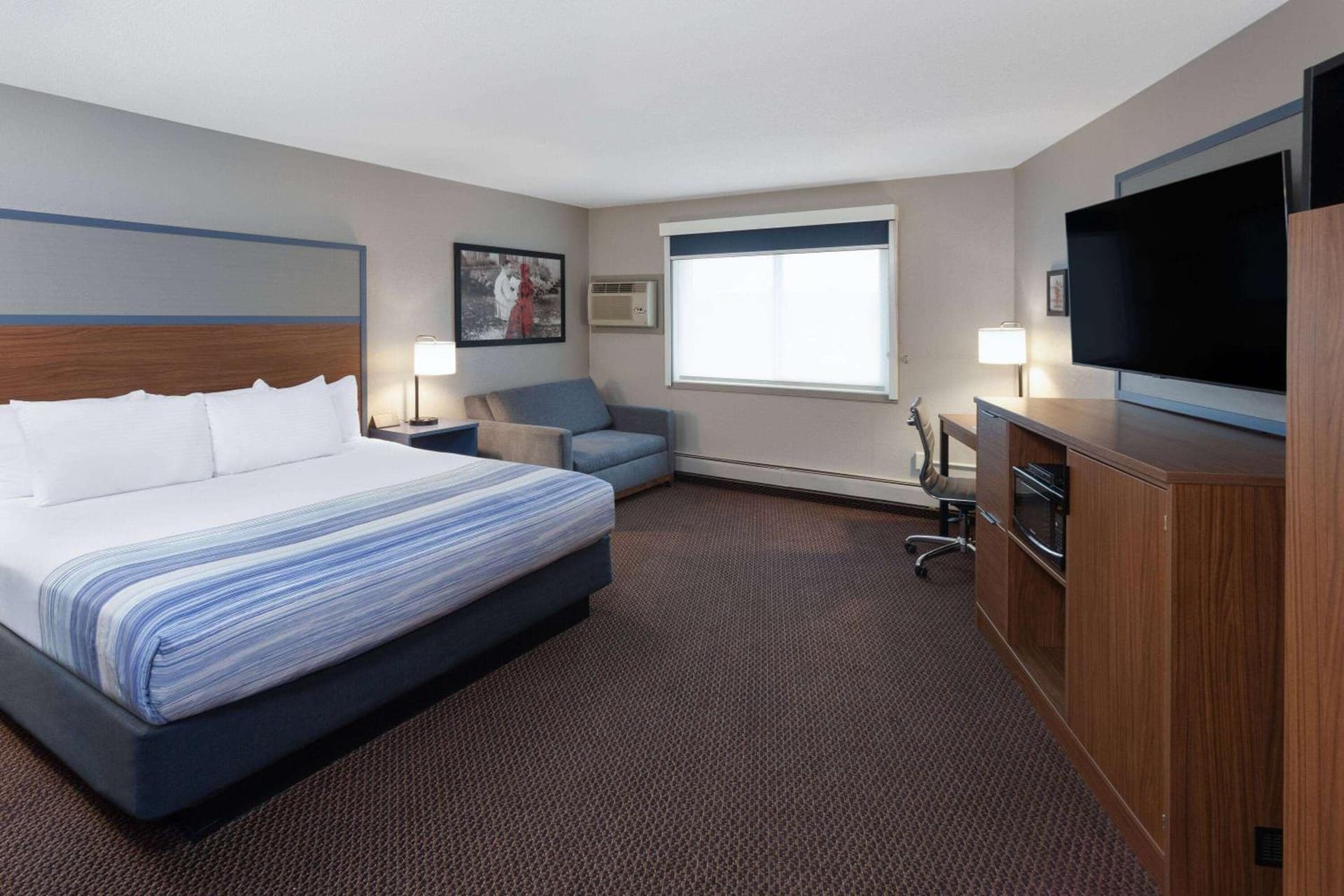 AmericInn by Wyndham New Richmond gallery photo in New Richmond, WI — image 28