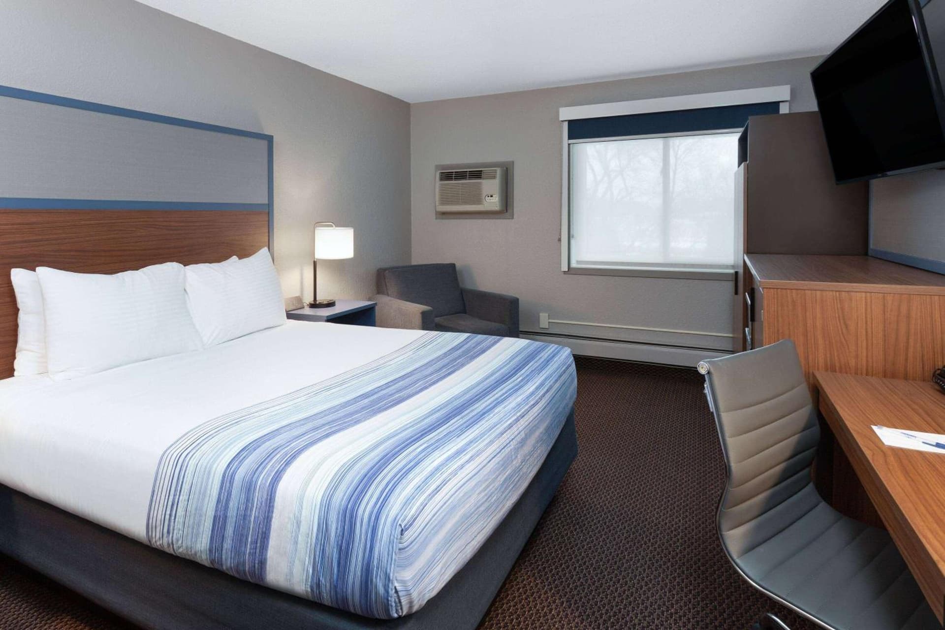 AmericInn by Wyndham New Richmond gallery photo in New Richmond, WI — image 18