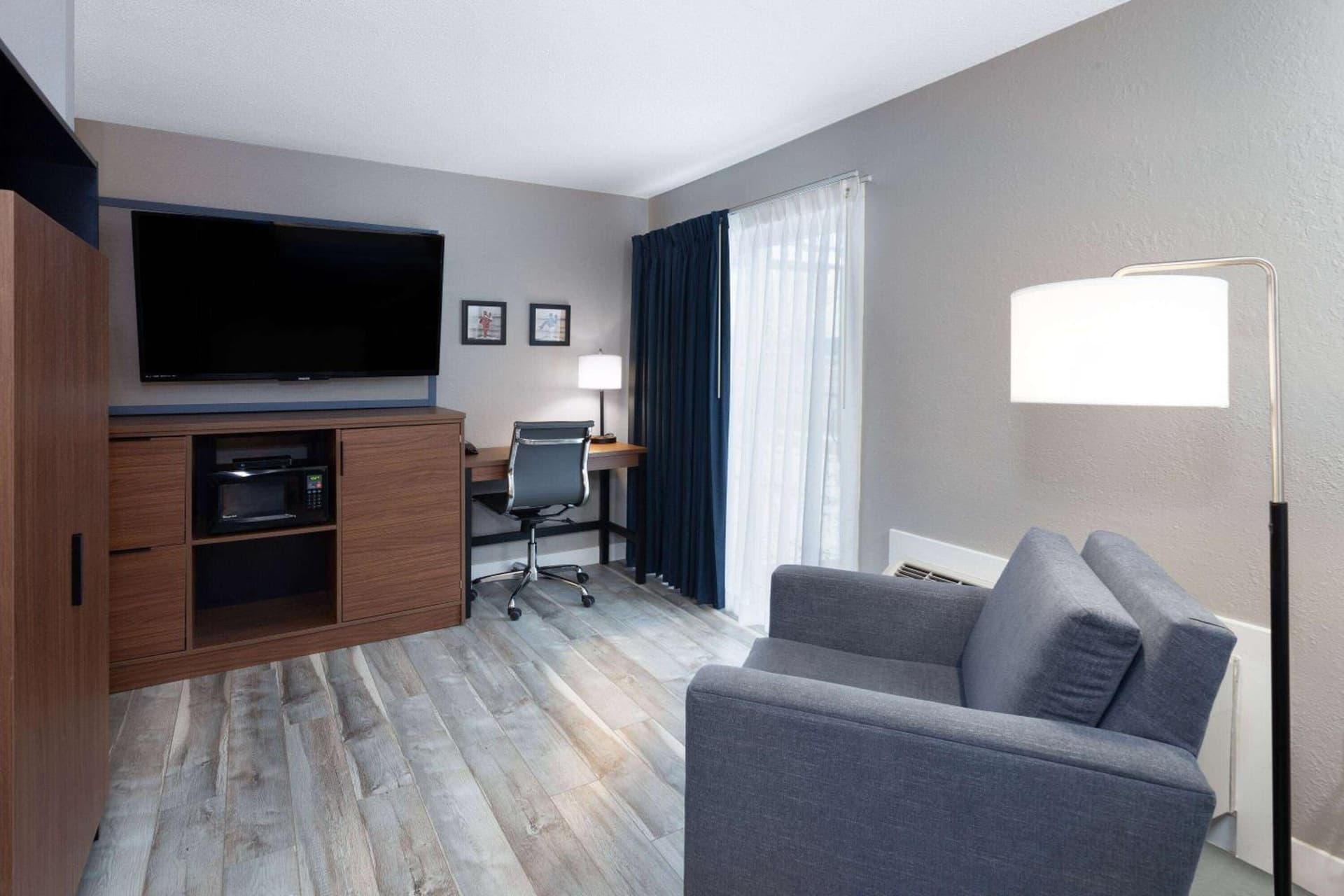 AmericInn by Wyndham New Richmond gallery photo in New Richmond, WI — image 59