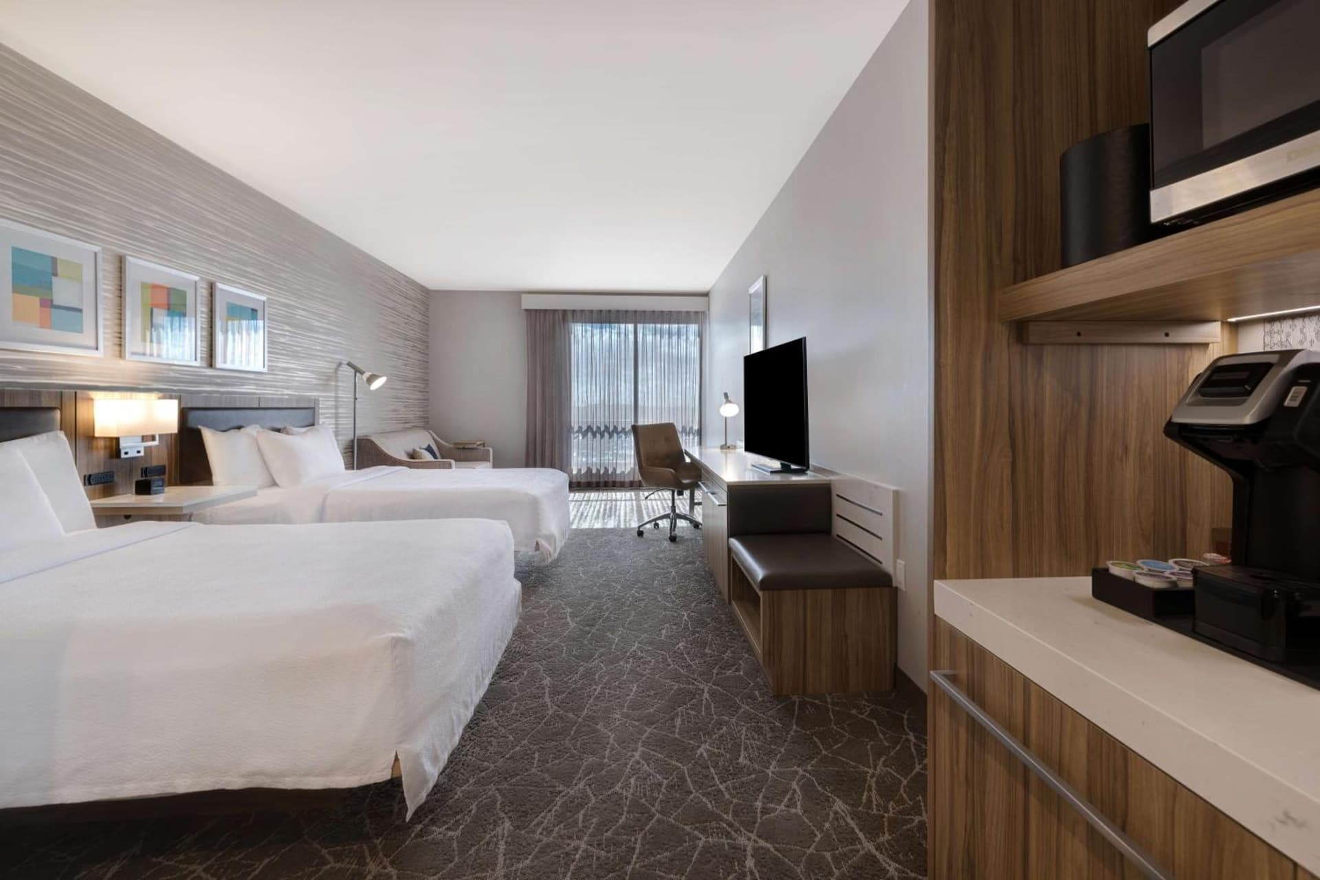 Hilton Garden Inn Anaheim Resort gallery photo in Anaheim, CA — image 11