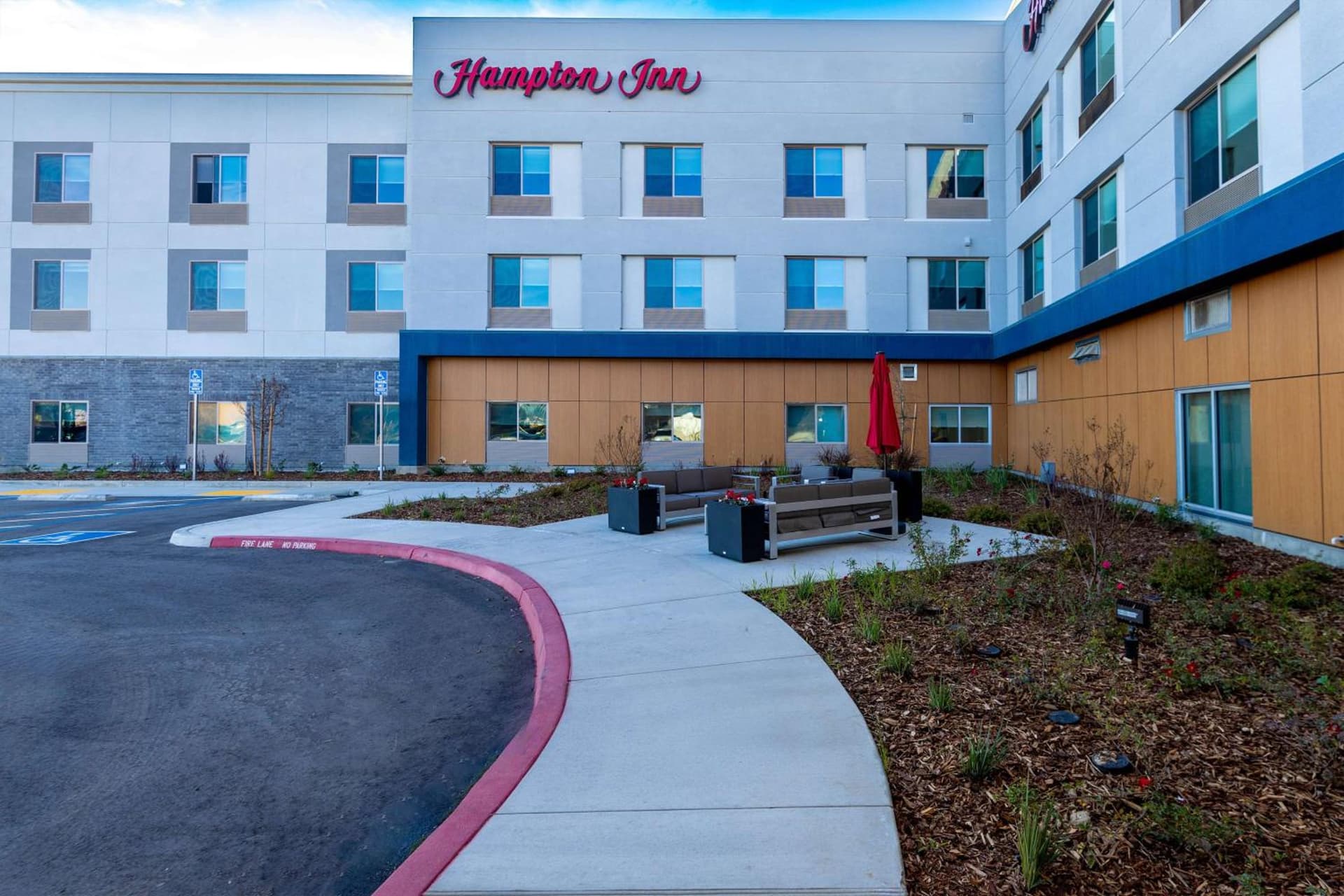 Hampton Inn Selma, Ca featured exterior or lobby in Selma, CA — similar hotel