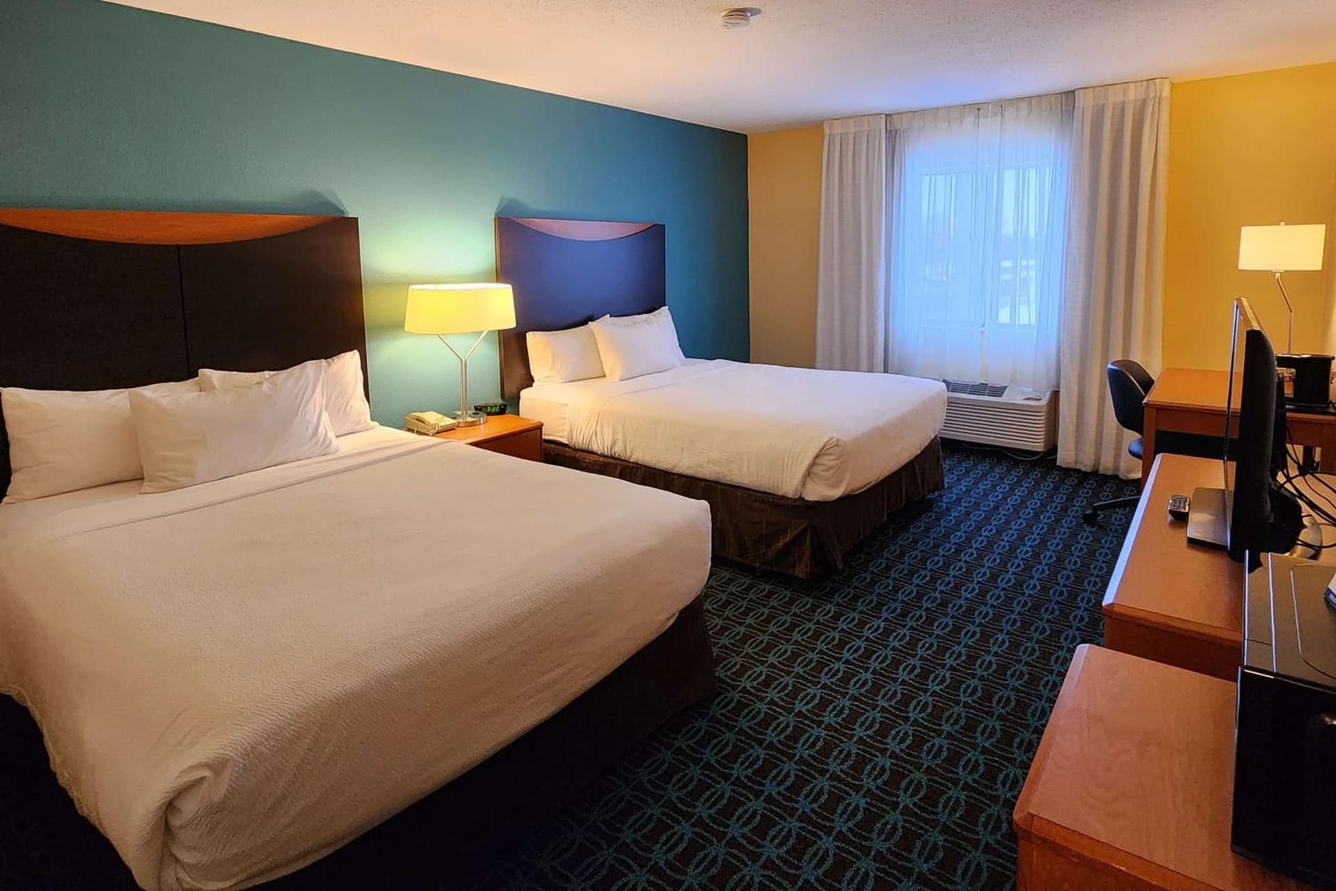 AmericInn by Wyndham St. Cloud MN Shopping Area gallery photo in St Cloud, MN — image 22