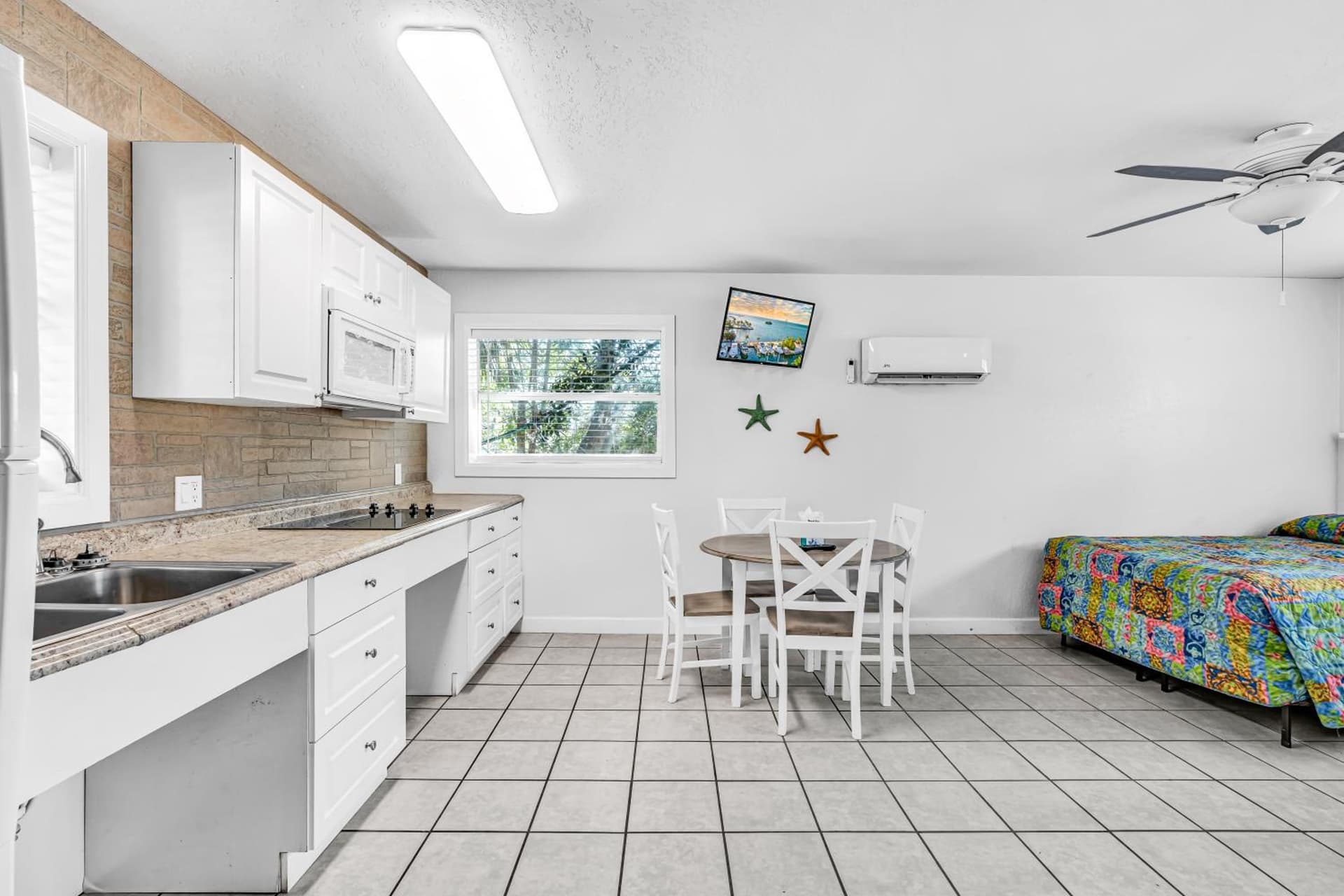 Blackfin Resort and Marina property views in Marathon, FL — gallery photo 3