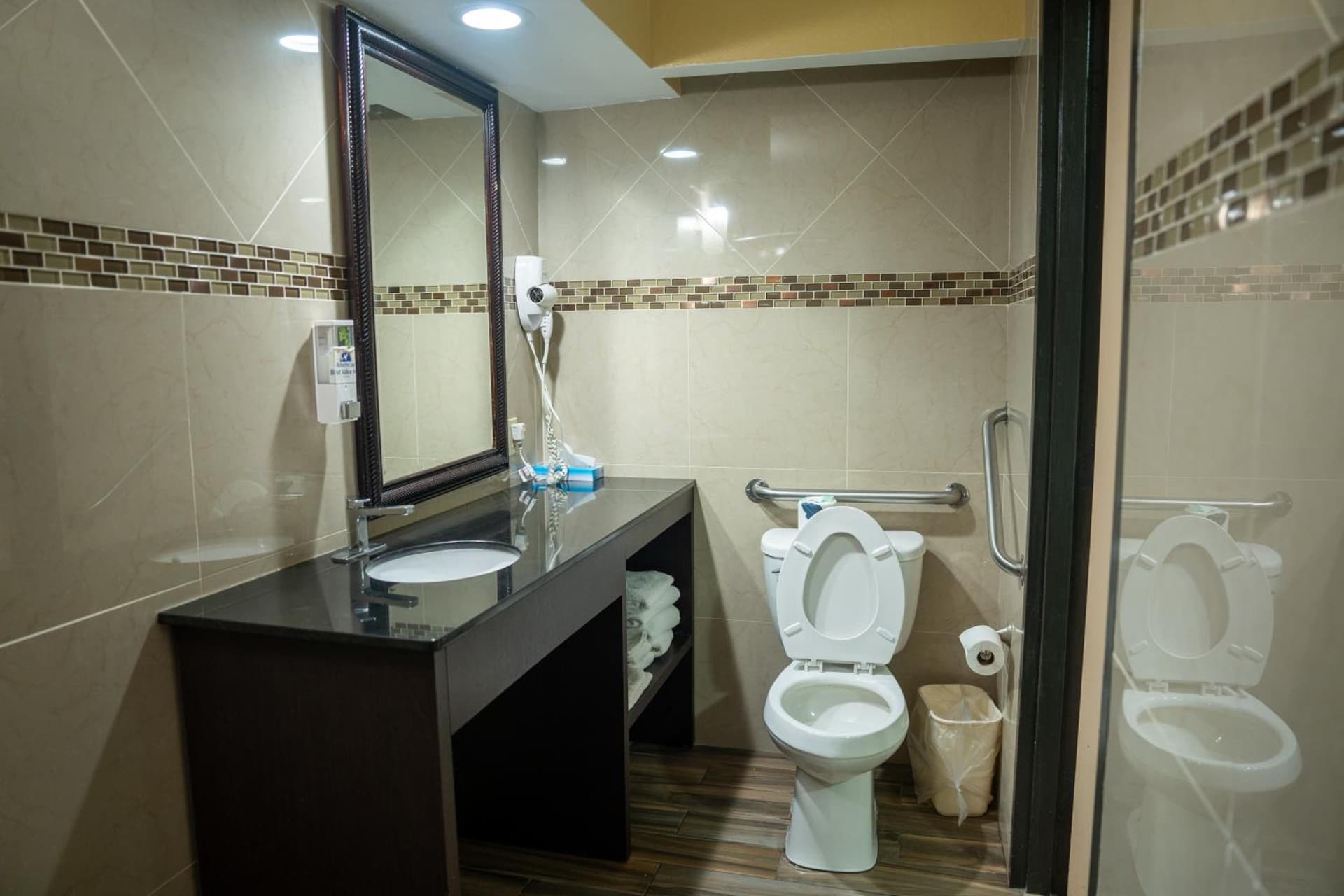 Americas Best Value Inn Fort Myers gallery photo in Fort Myers, FL — image 21