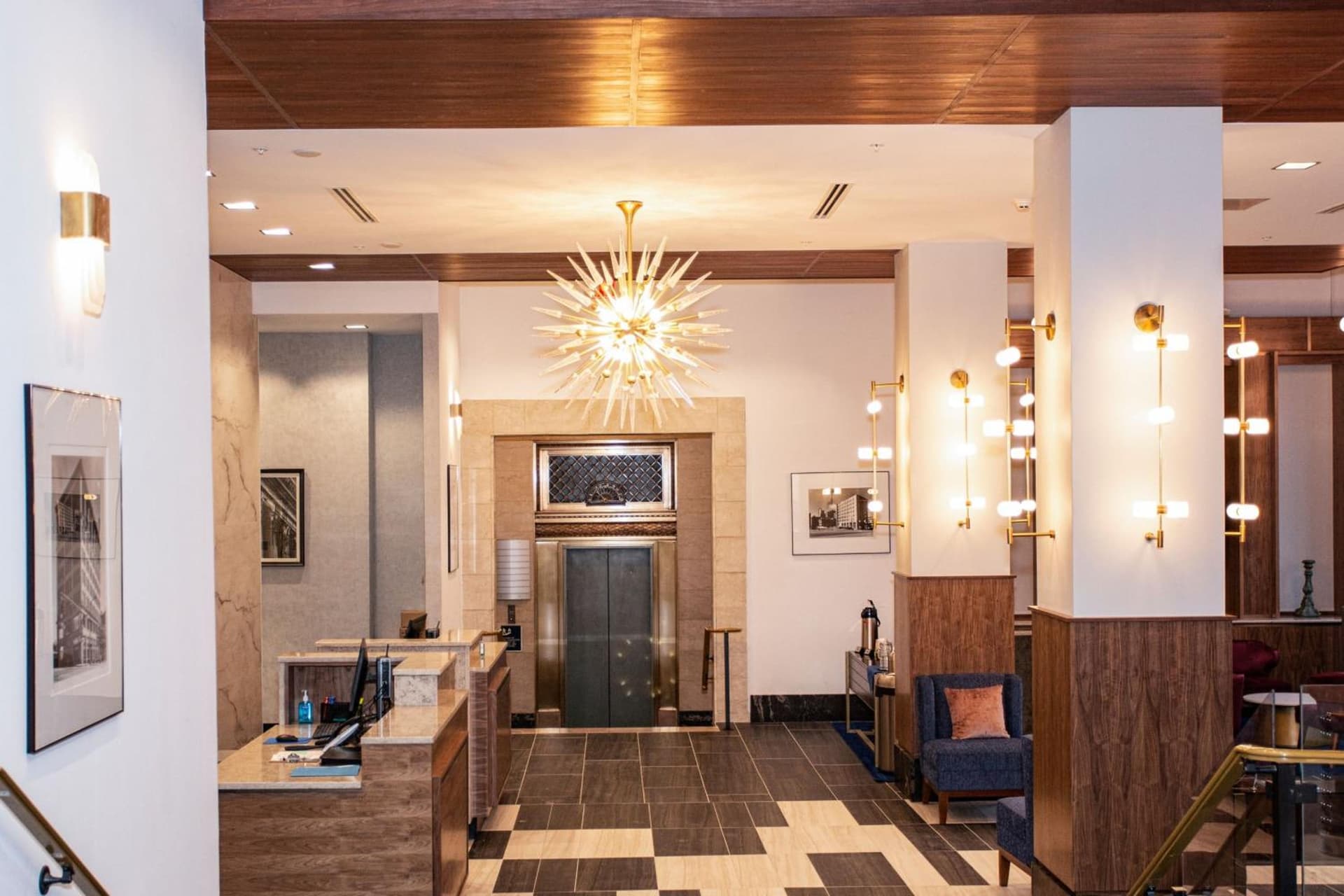 BLU-Tique, Akron, a Tribute Portfolio Hotel gallery photo in Akron, OH — image 19